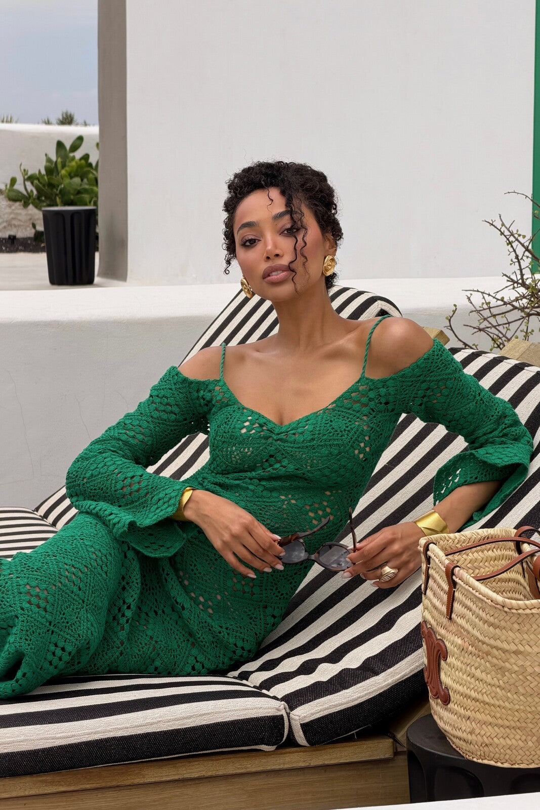 ROBE VERTE EN CROCHET À MANCHES LONGUES