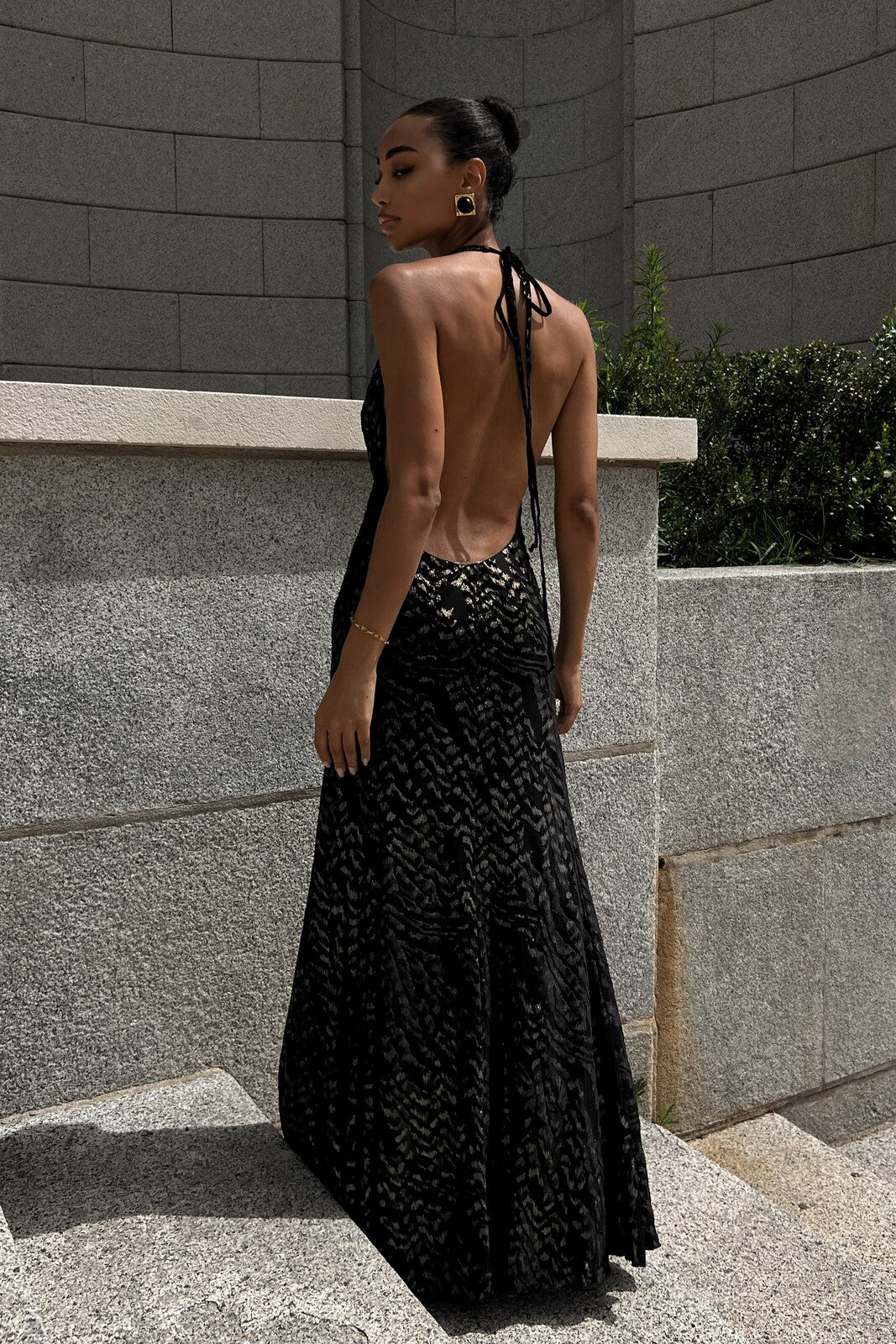 GOLD PATTERN KNIT DRESS WITH PLUNGING NECKLINE - KAO GOLD PATTERN KNIT DRESS WITH PLUNGING NECKLINE - KAO