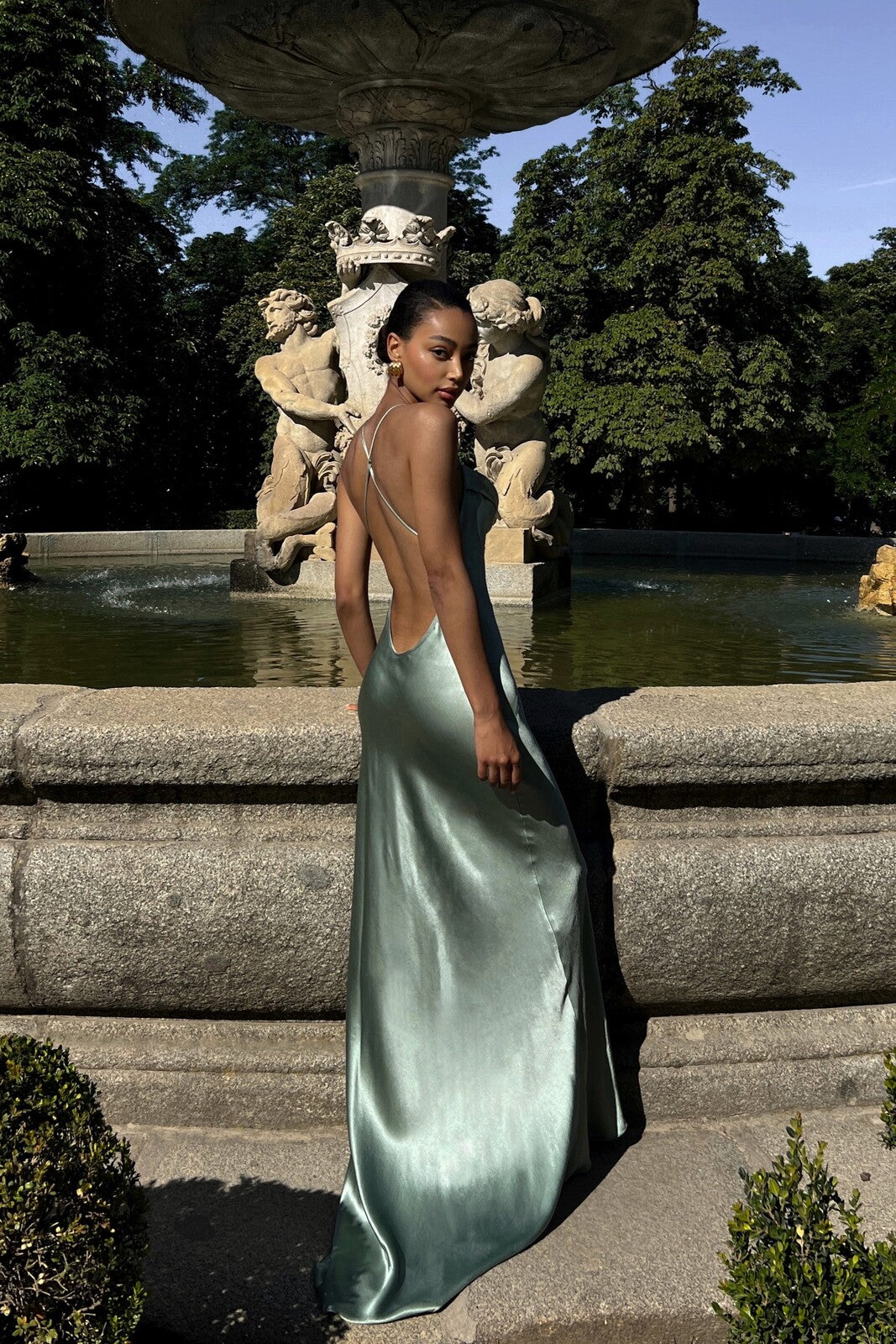 VESTIDO LONGO VERDE ÁGUA ALÇAS CRUZADAS