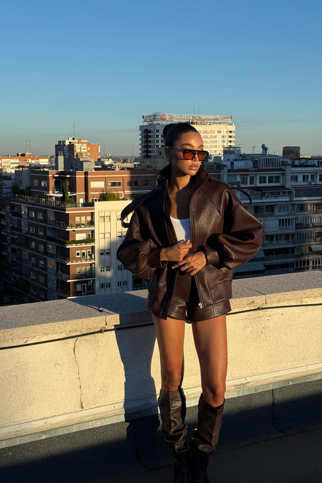 SHORT MARRON FONCÉ BROSSÉ