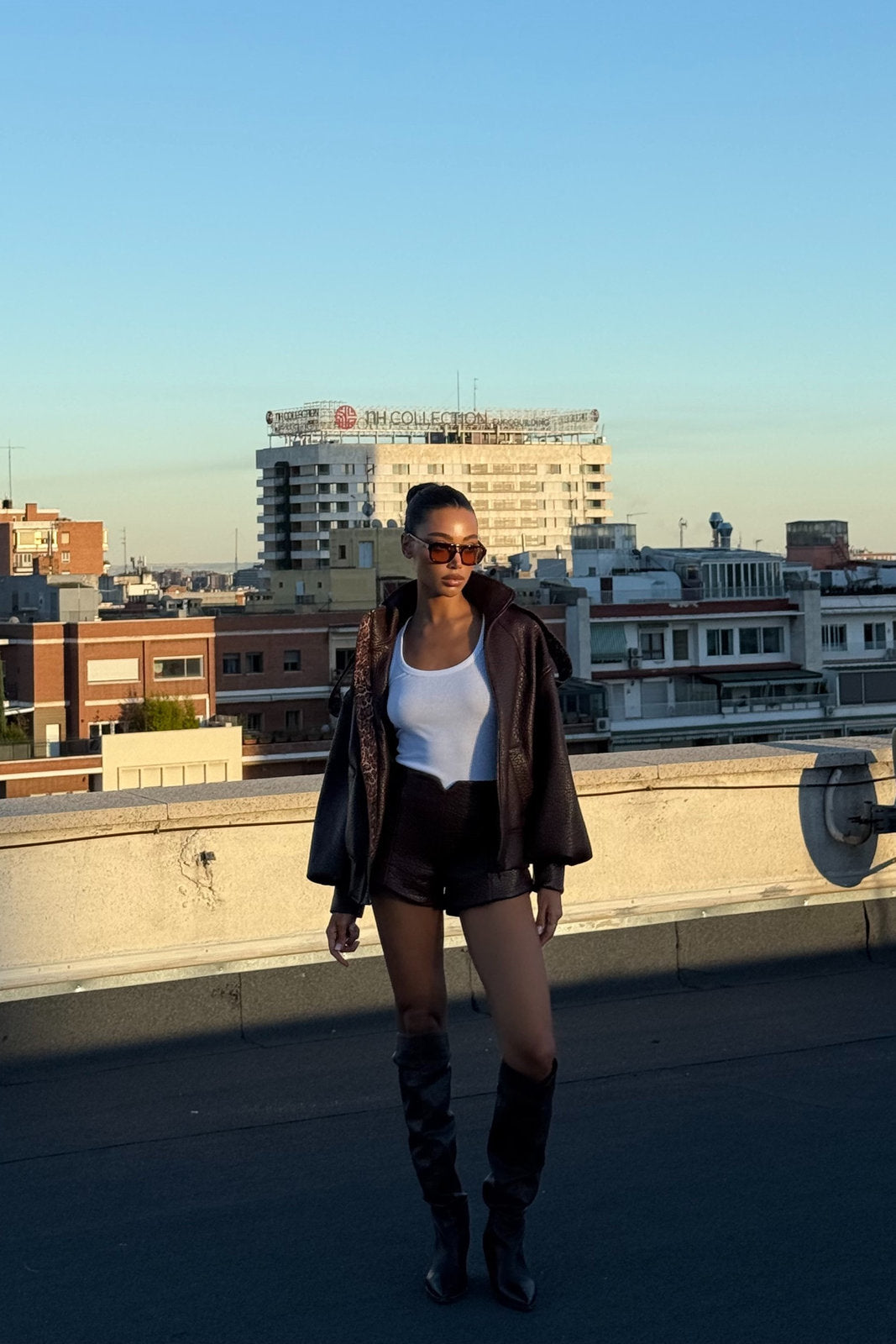 SHORT MARRON FONCÉ BROSSÉ