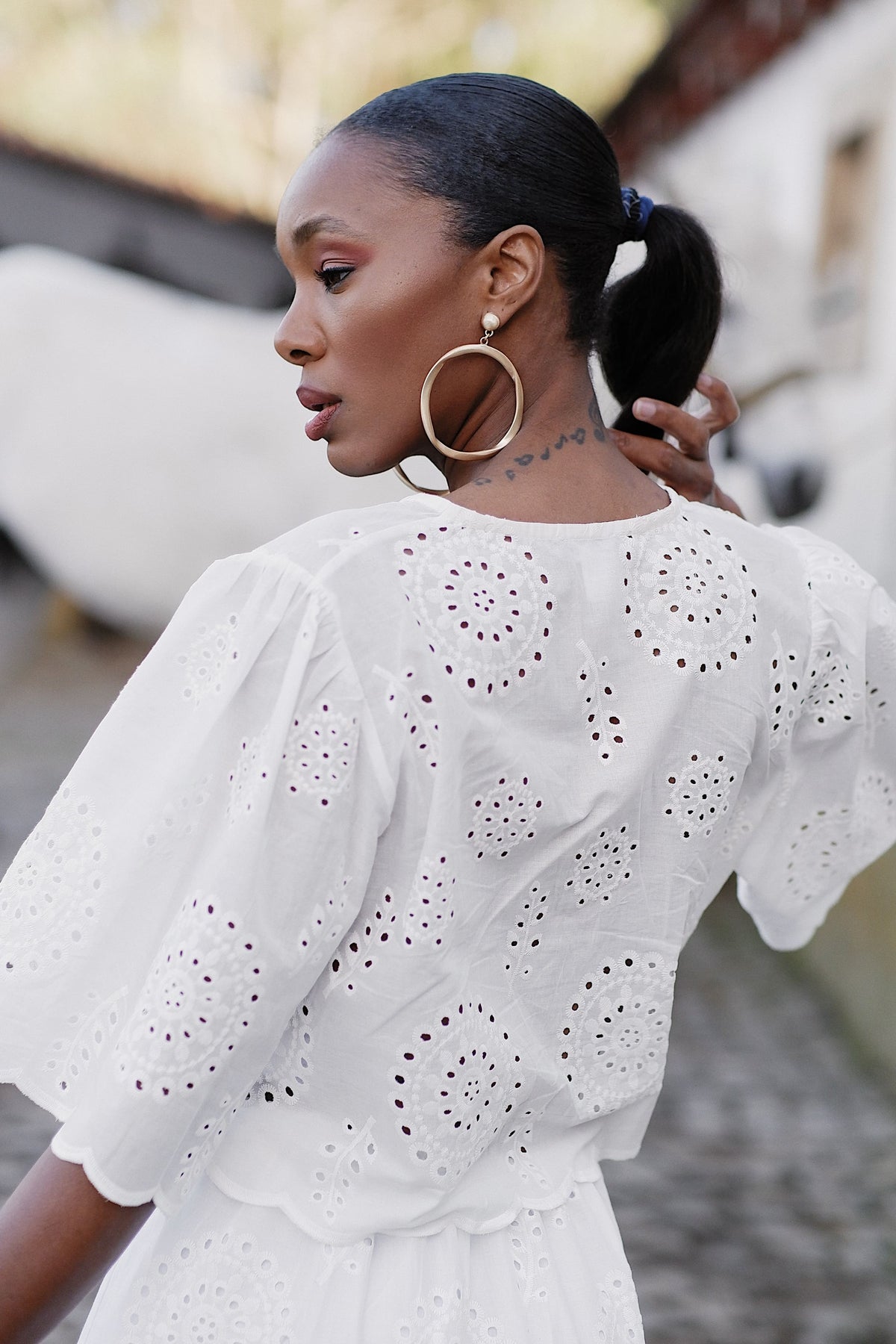 WHITE BLOUSE WITH ENGLISH EMBROIDERY