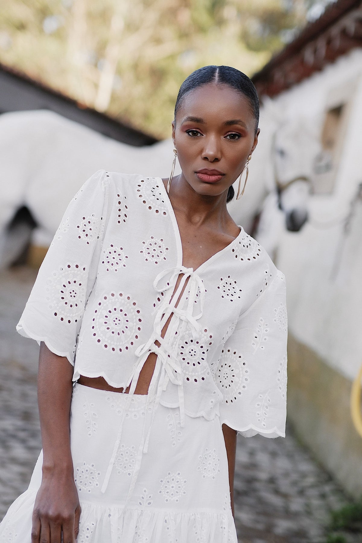 WHITE BLOUSE WITH ENGLISH EMBROIDERY