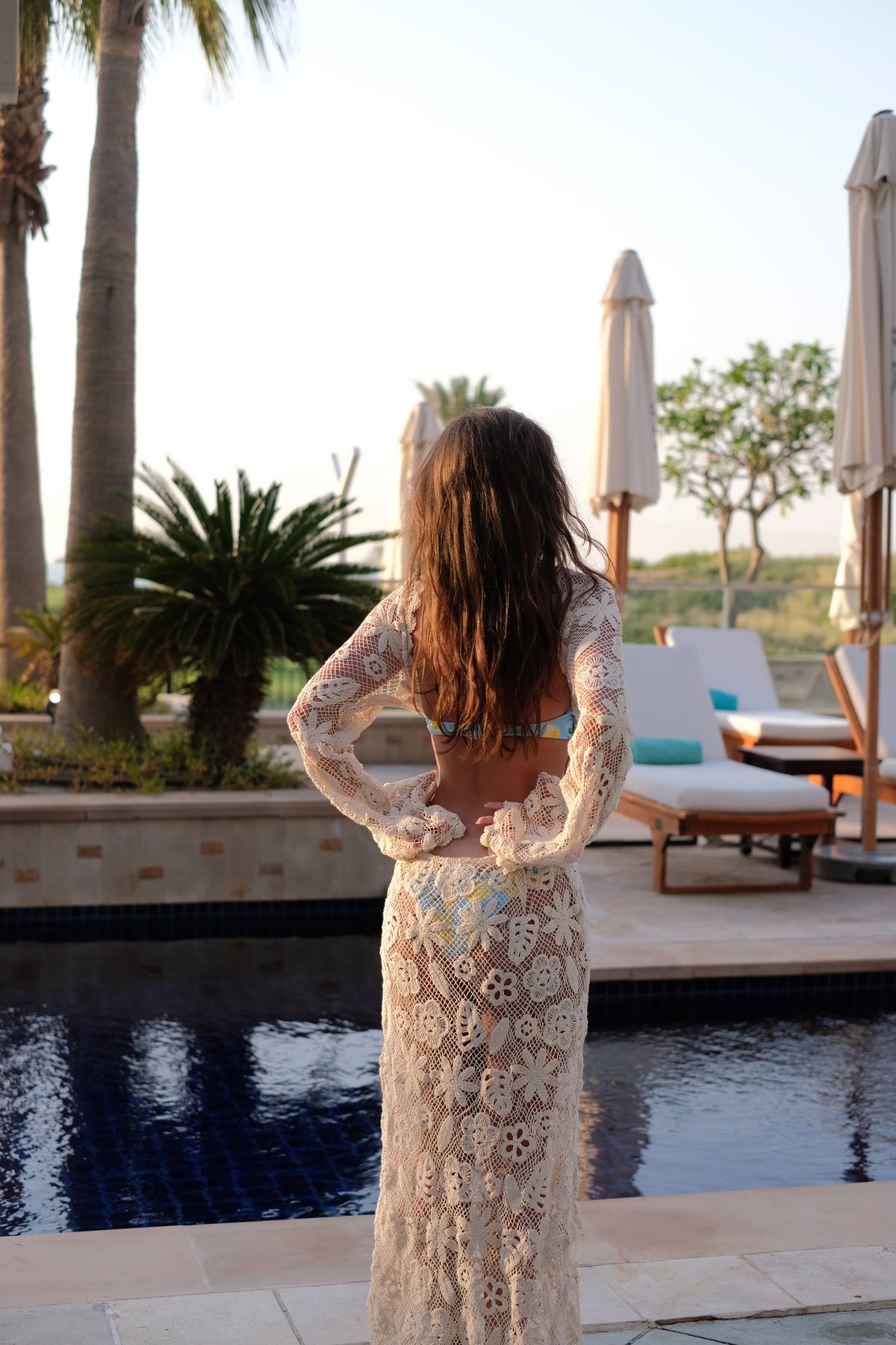 VESTITO LUNGO IN MAGLIA BEIGE