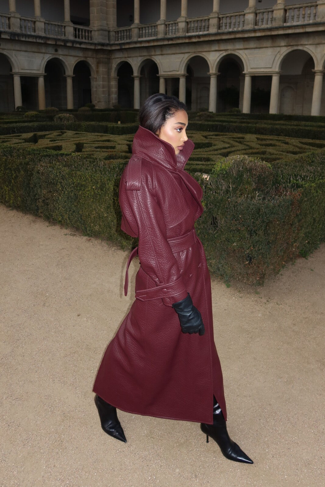BURGUNDY GABARDINE WITH TEXTURE