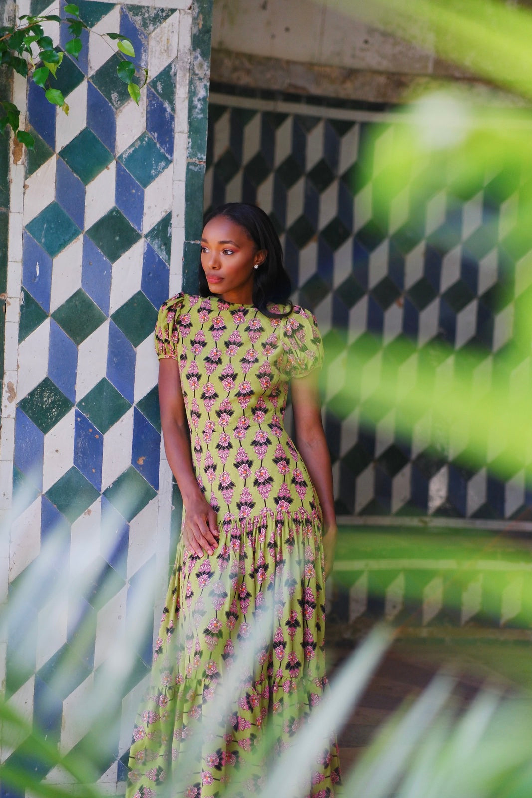 VESTIDO LARGO VERDE CON ESTAMPADO FLORAL