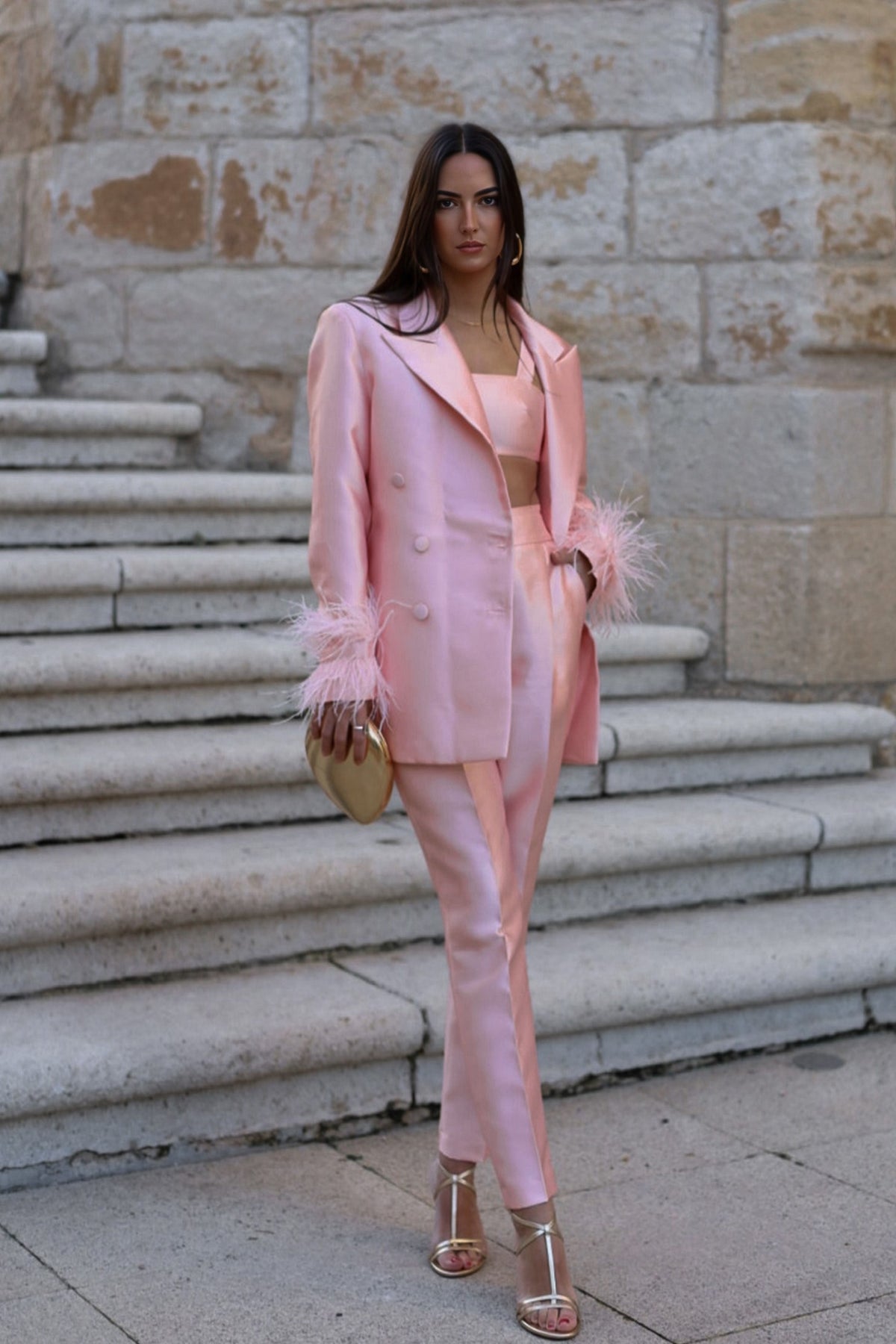 OVERSIZED PINK BLAZER WITH FEATHERS