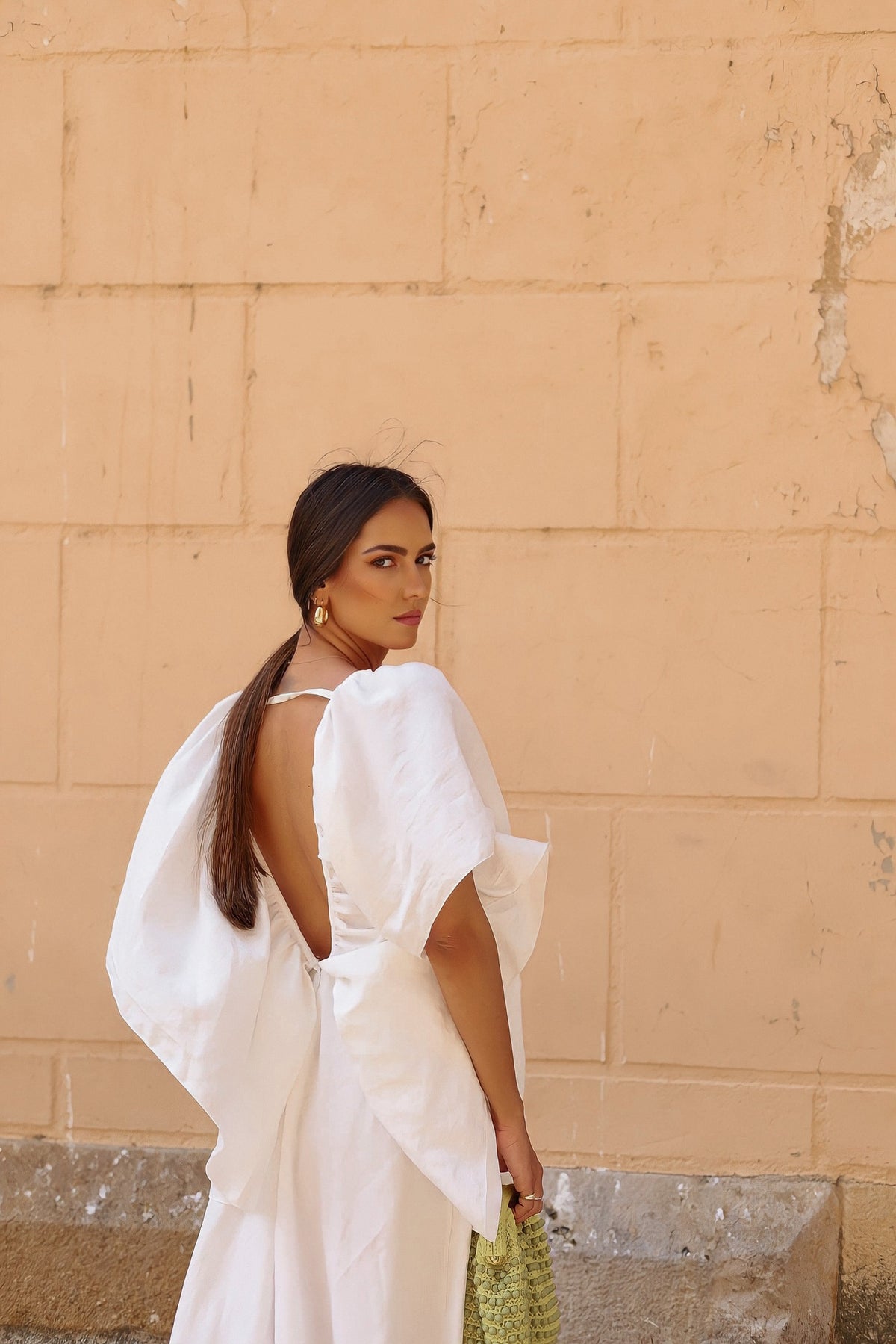 VESTIDO COMPRIDO BRANCO DE LINHO COM FOLHO