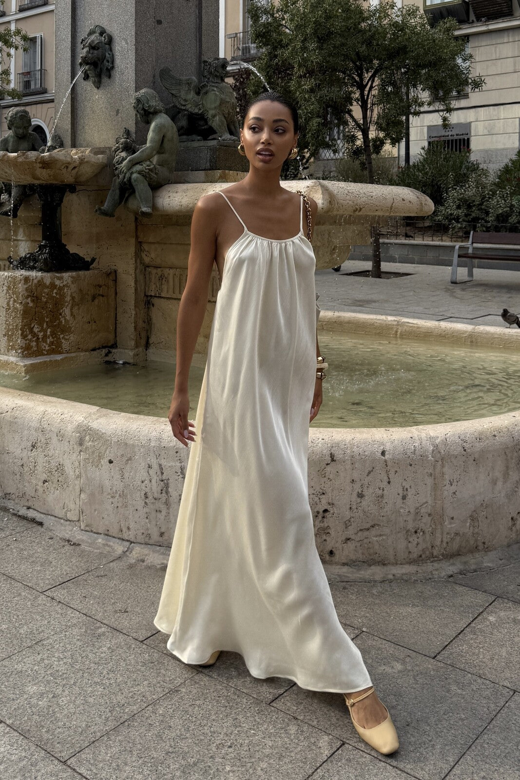 MINIMALIST PEARL SATIN FLUID DRESS