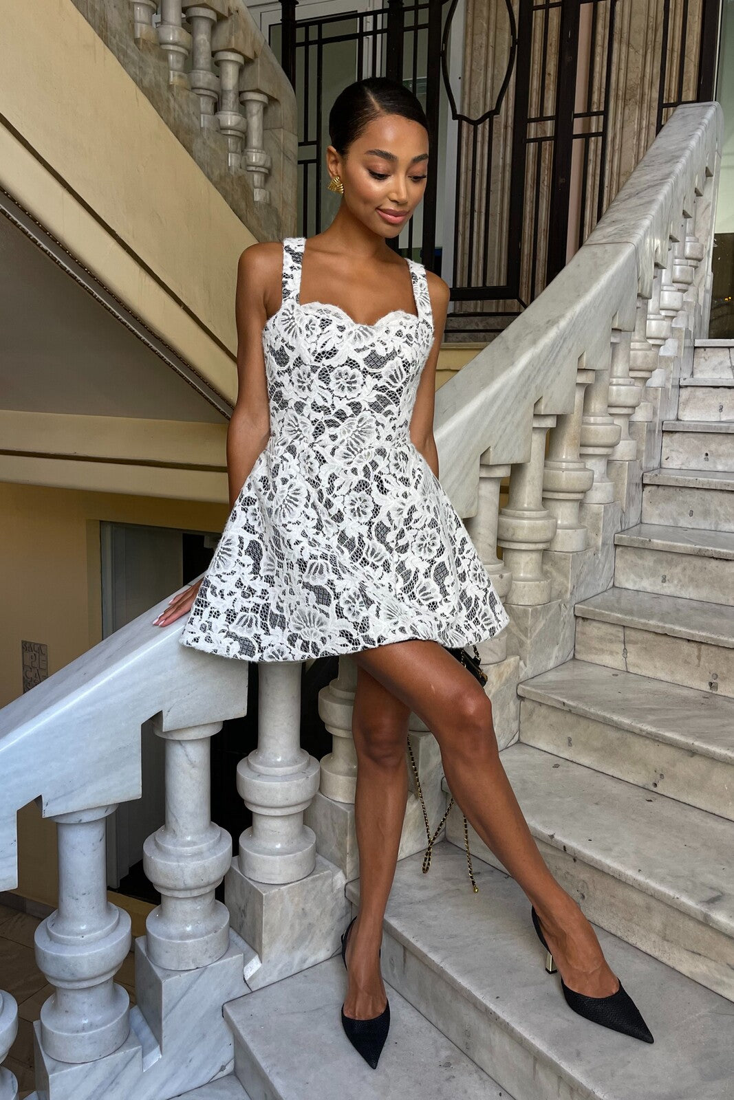 SHORT PEARL LACE DRESS - KAO SHORT PEARL LACE DRESS - KAO