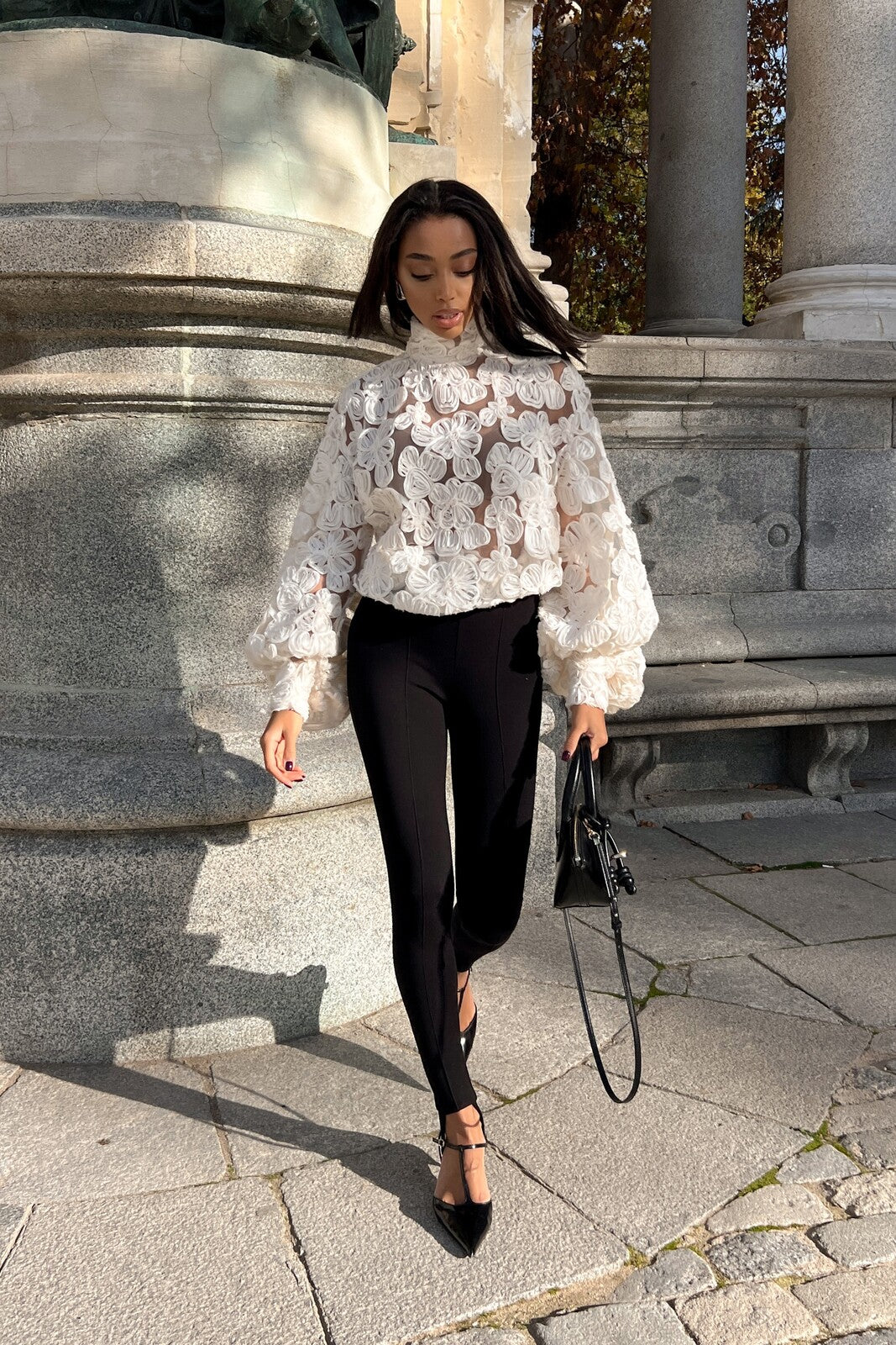BLOUSE LONG TULLE PEARL WITH FLOWERS