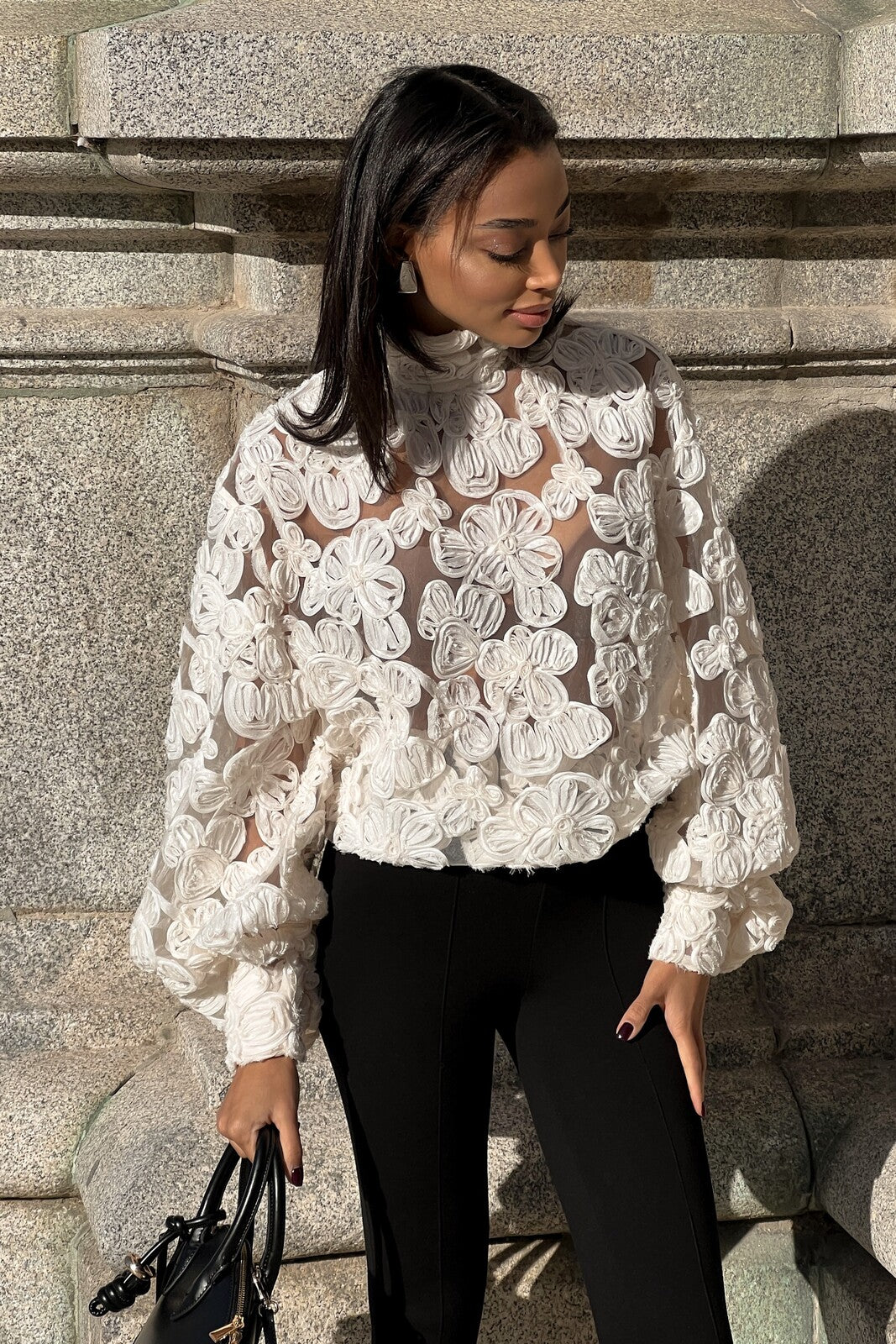 BLOUSE LONG TULLE PEARL WITH FLOWERS