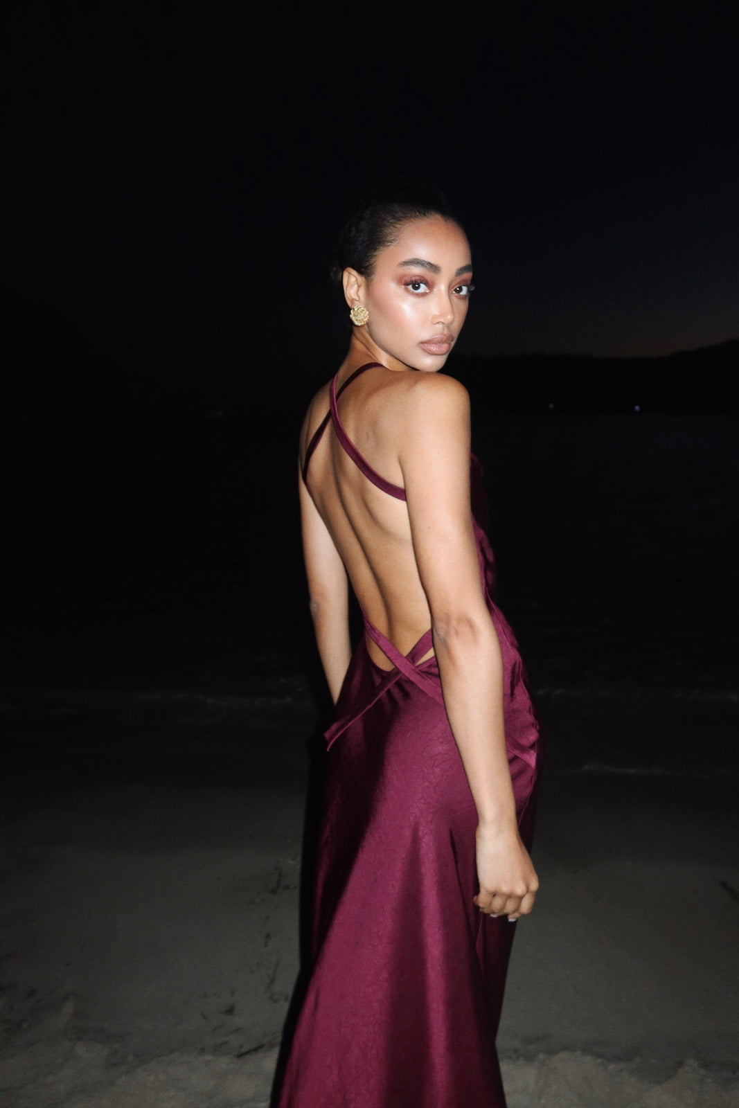 VESTIDO BORDEAUX COM TEXTURA