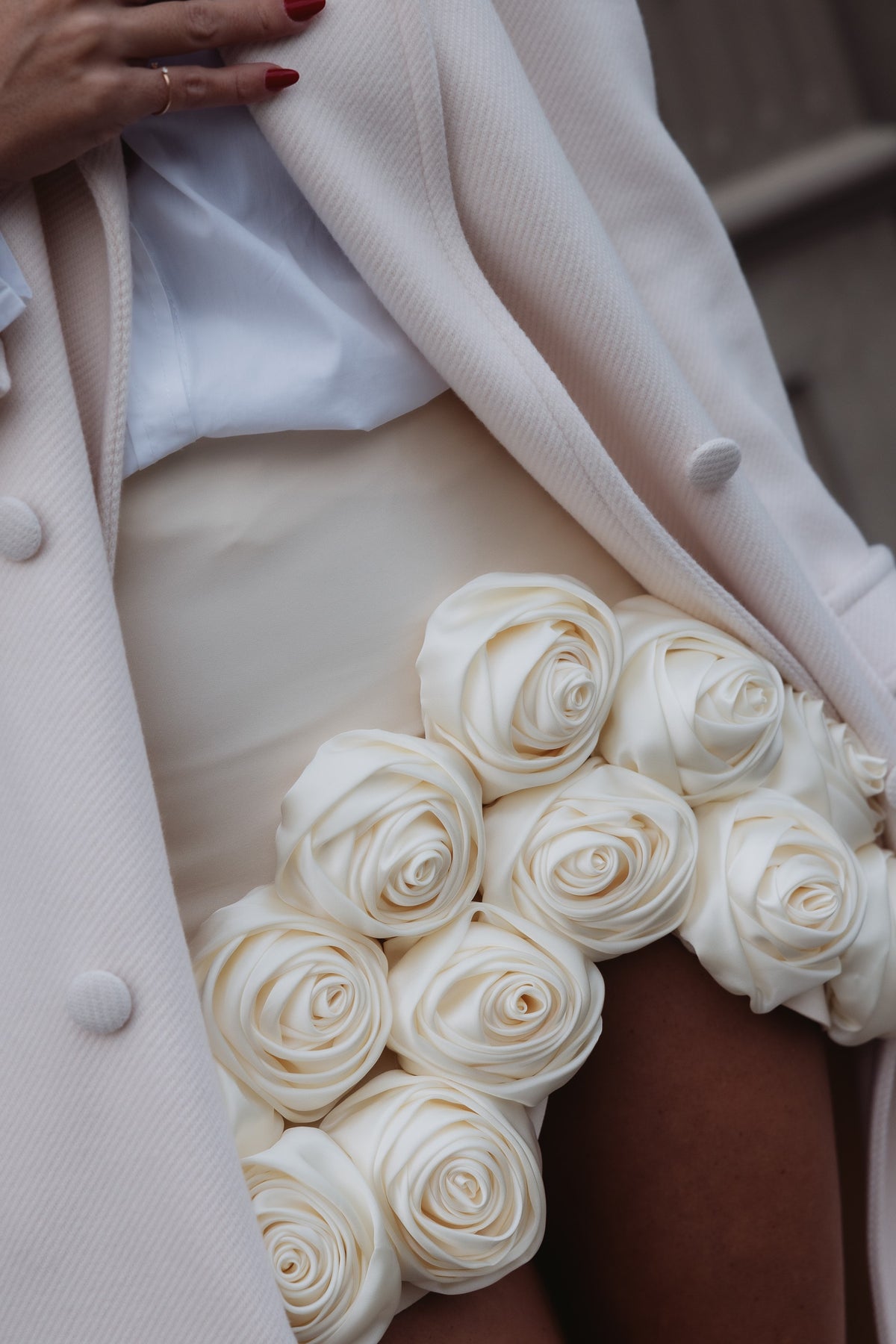 PEARL MINI SKIRT WITH FLOWERS