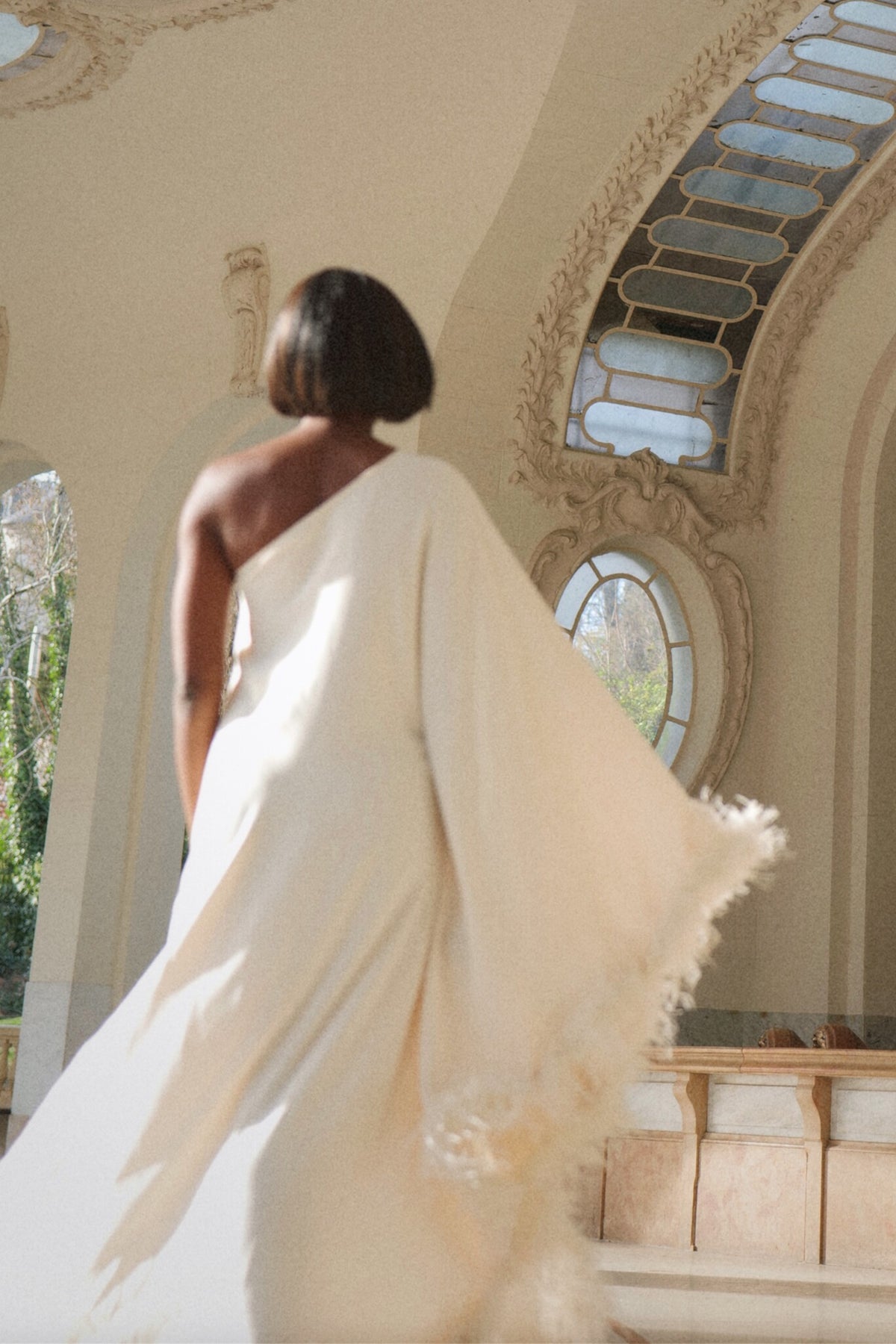 LONG WHITE DRESS WITH BAT SLEEVE