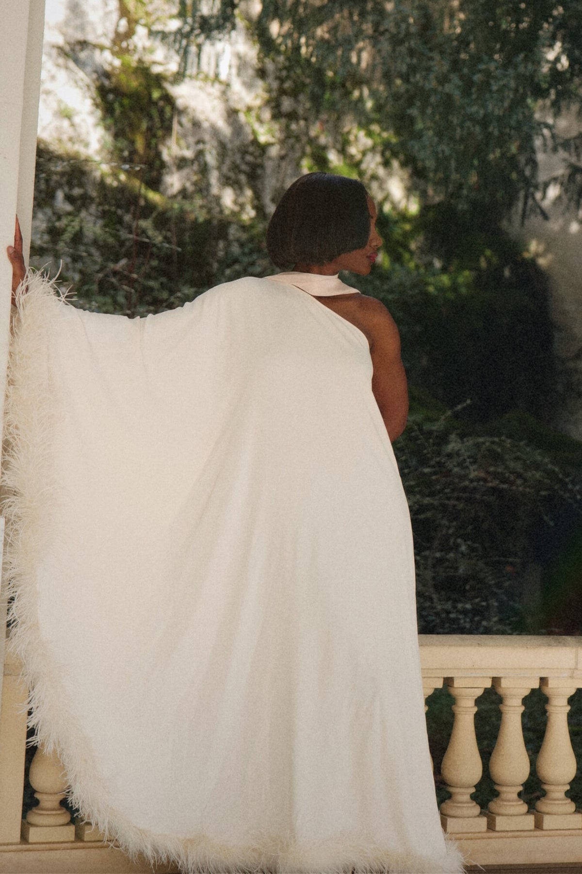 LONG WHITE DRESS WITH BAT SLEEVE