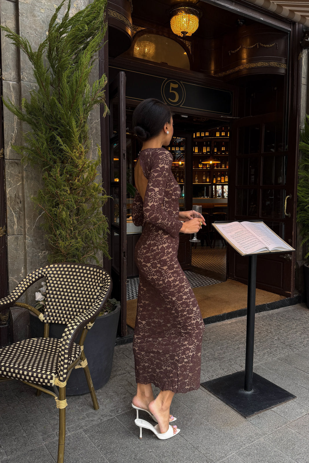 VESTITO MIDI IN PIZZO MARRONE