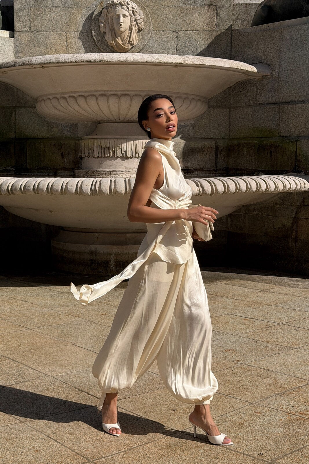 TOP PÉROLA ACETINADO COSTAS ABERTAS