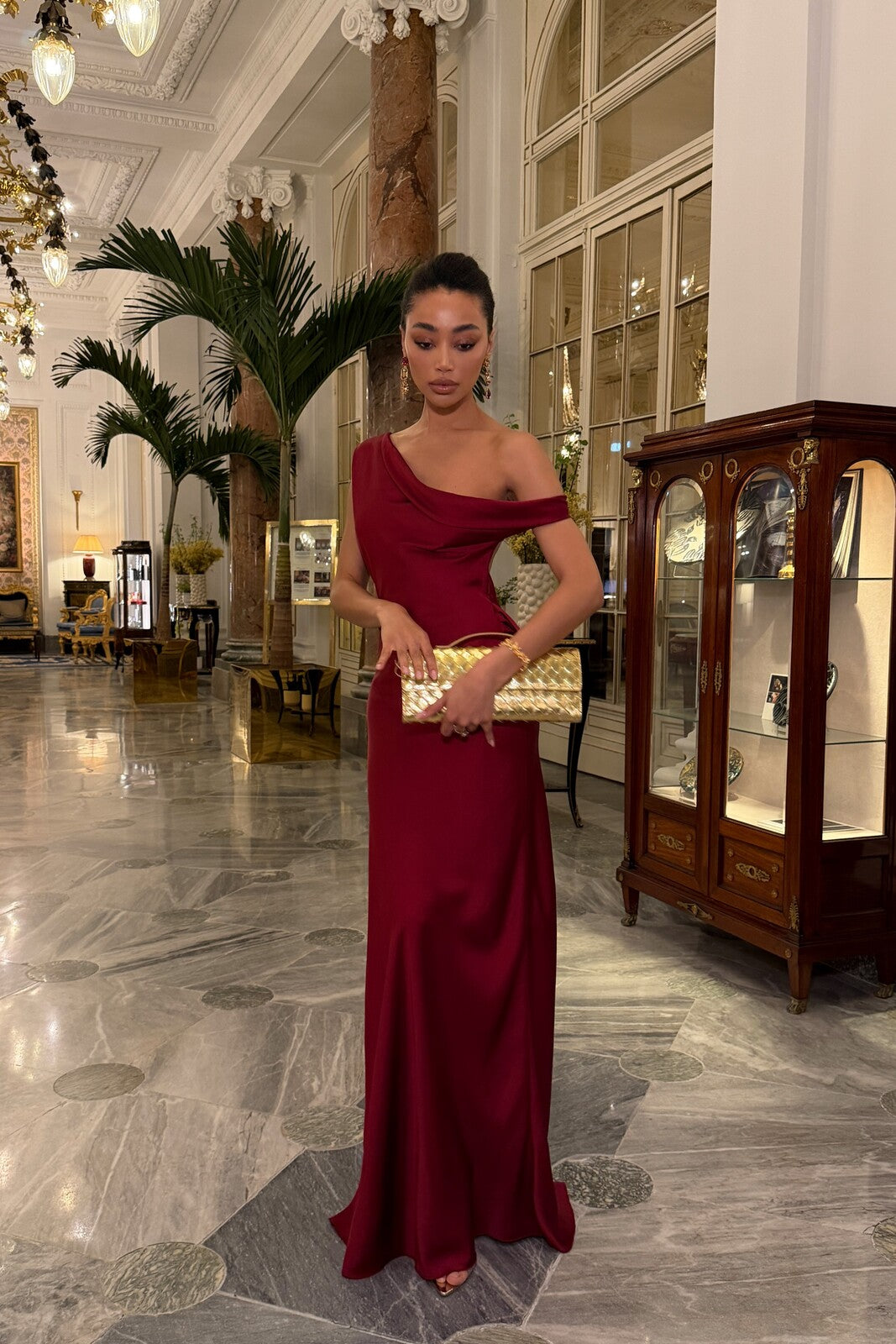 LONG BORDEAUX OFF-SHOULDER DRESS
