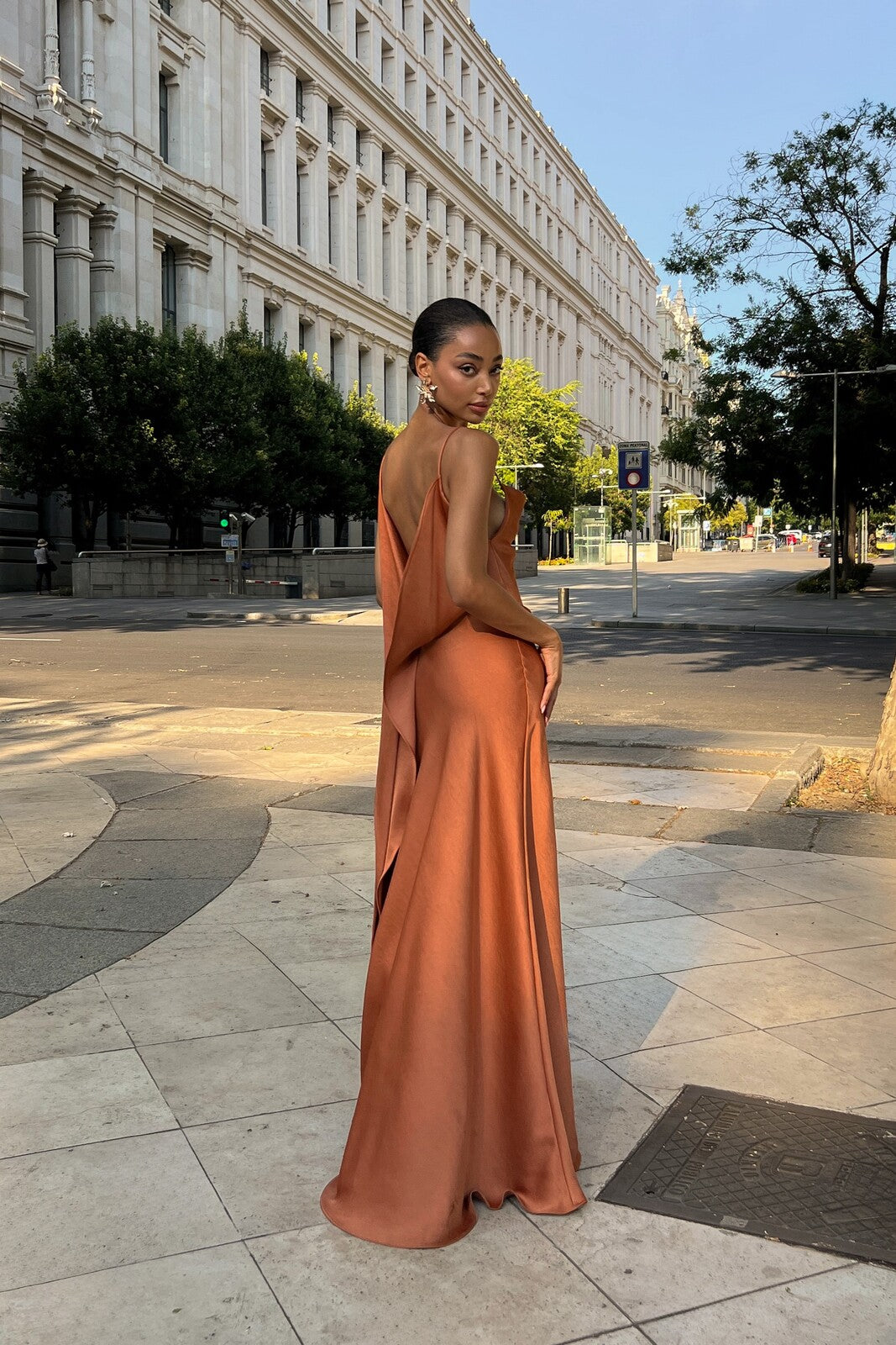 TILE DEEP BACKLESS DRESS