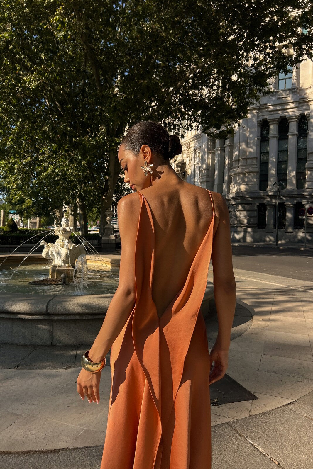 TILE DEEP BACKLESS DRESS