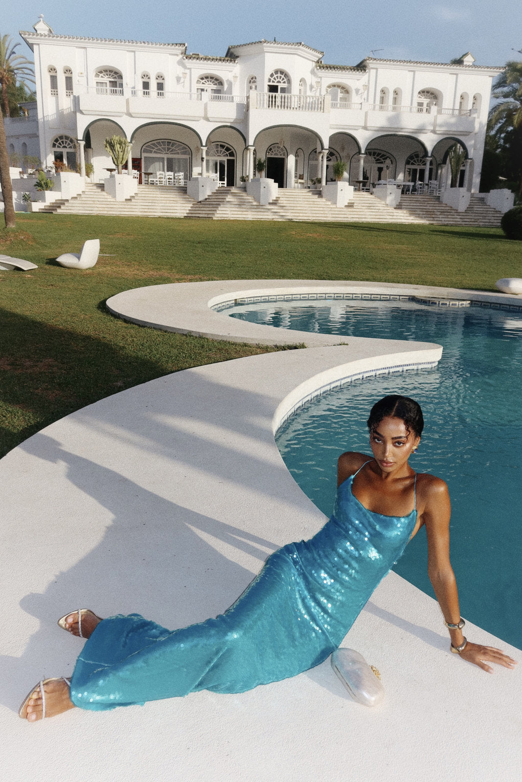 VESTIDO LUMIÈRE AZUL TURQUESA