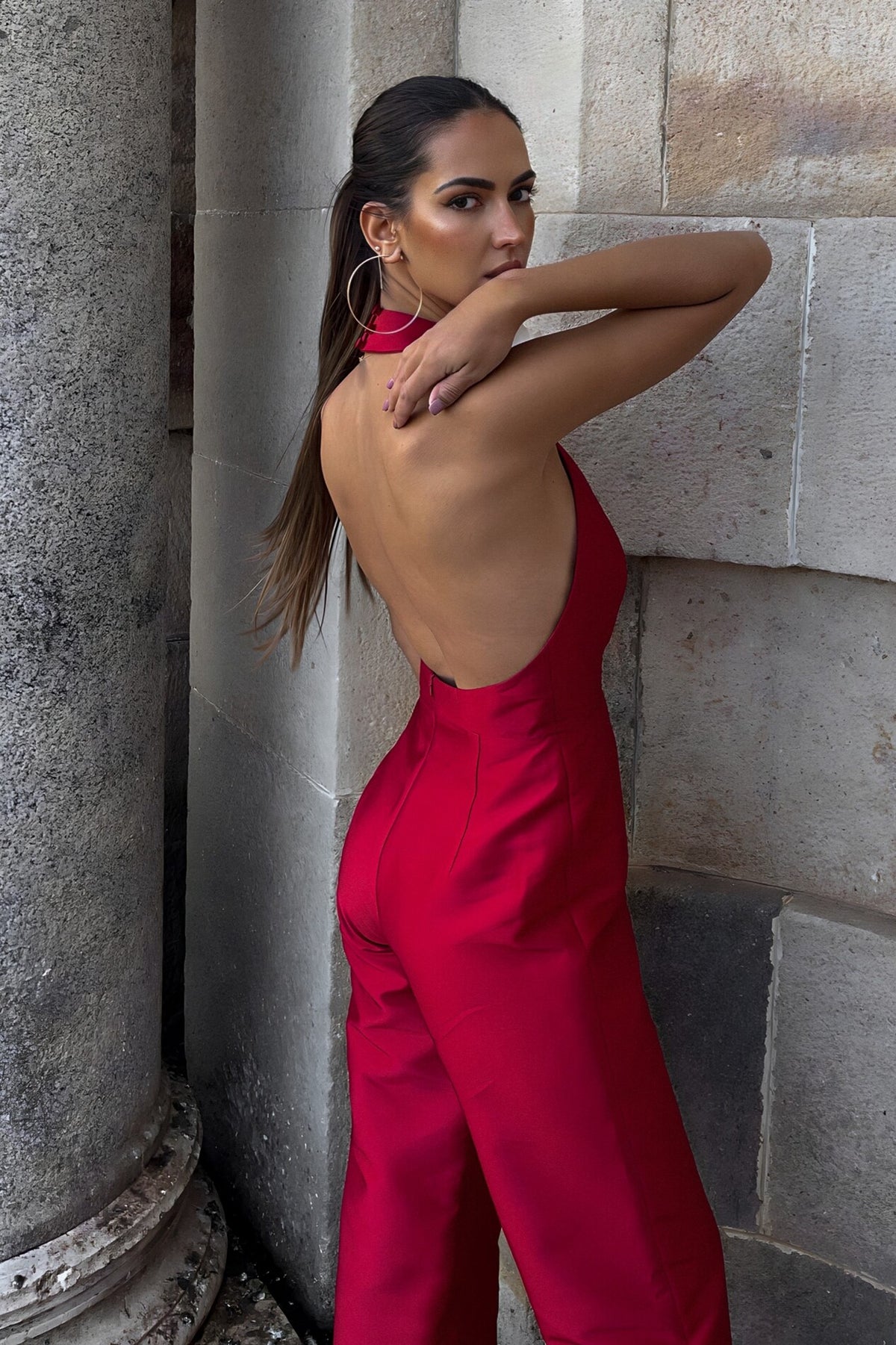 RED STRUCTURED JUMPSUIT WITH FLOWER