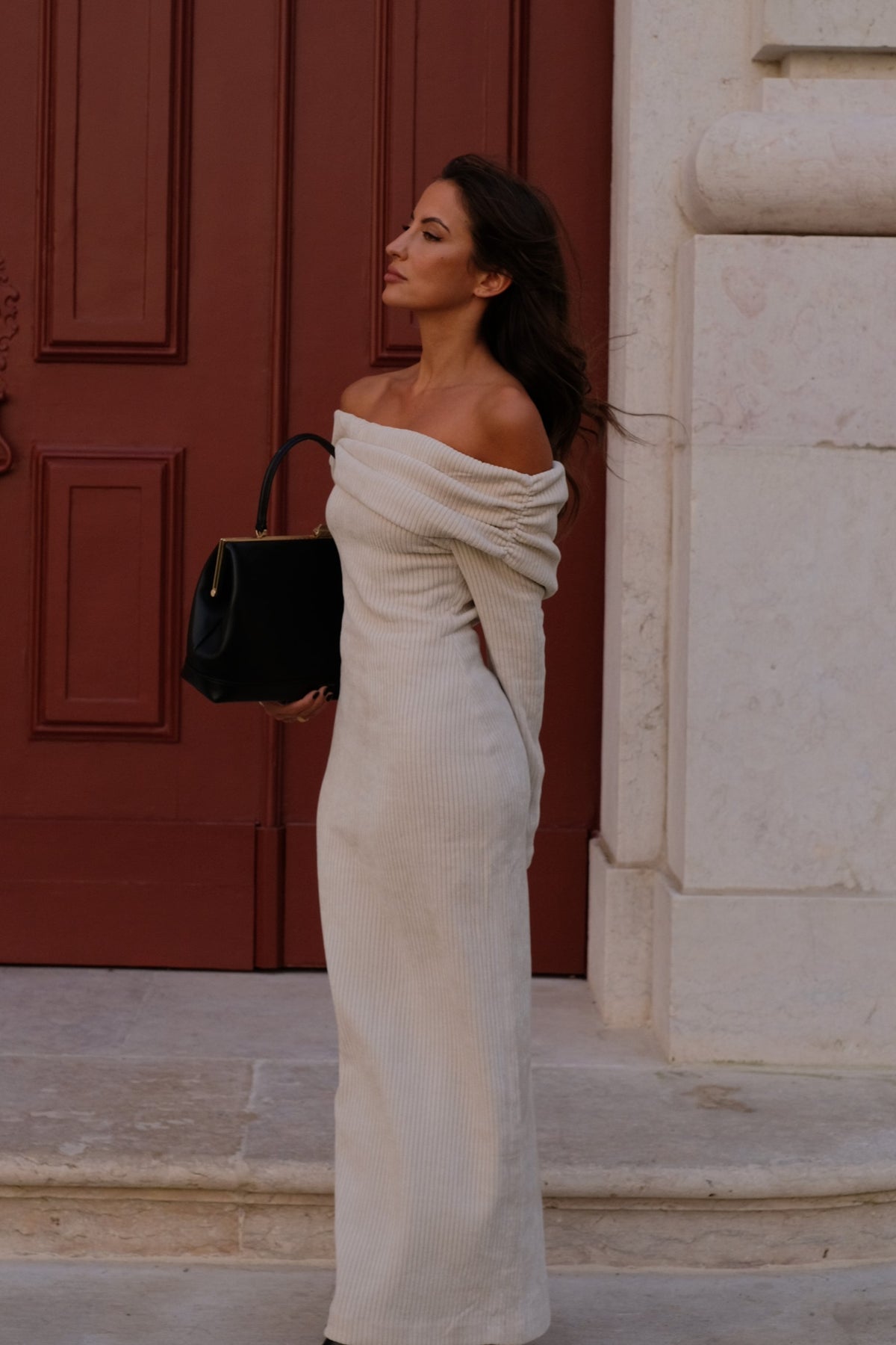 CREAM MESH DRESS WITH UNCOVERED SHOULDERS