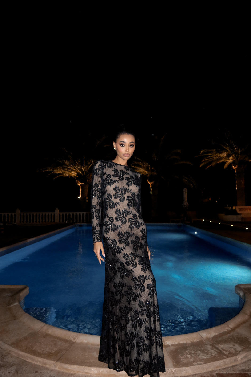 VESTITO LUNGO IN TULLE NERO