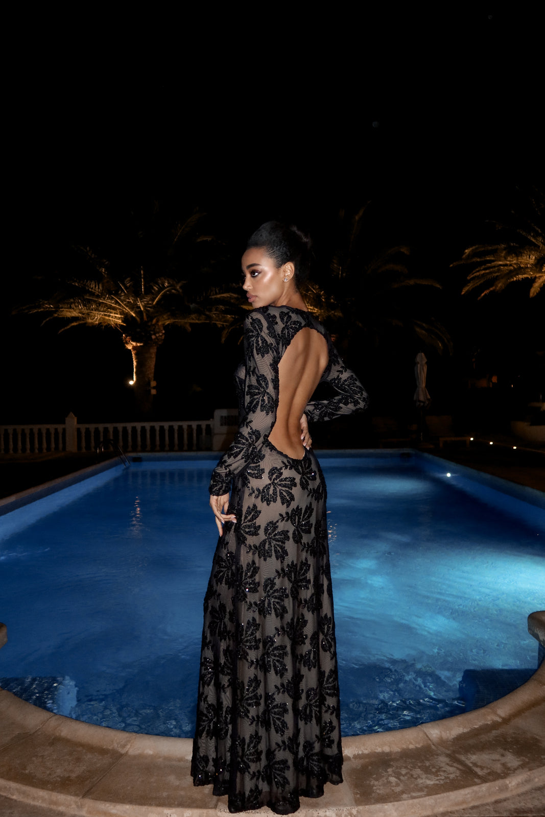 VESTITO LUNGO IN TULLE NERO