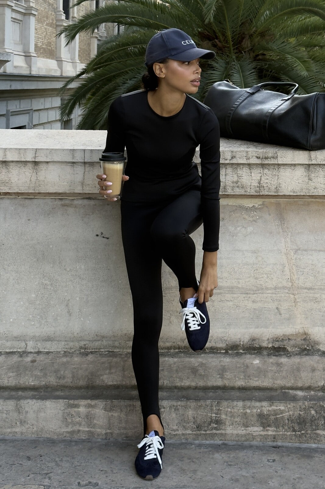 LEGGINGS NEGRAS CON ELÁSTICO INTERIOR