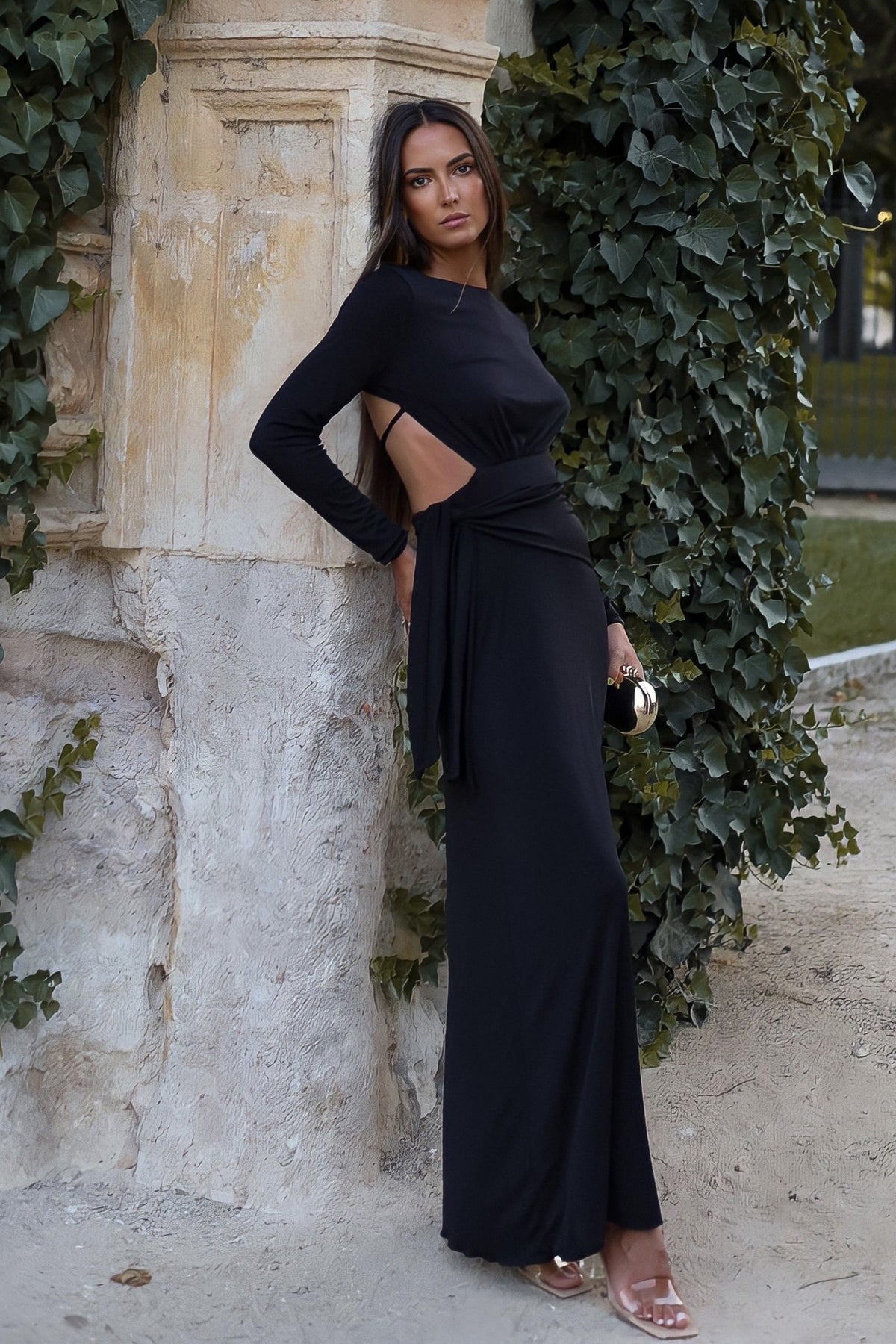 BLACK DRESS WITH BOW ON THE BELT