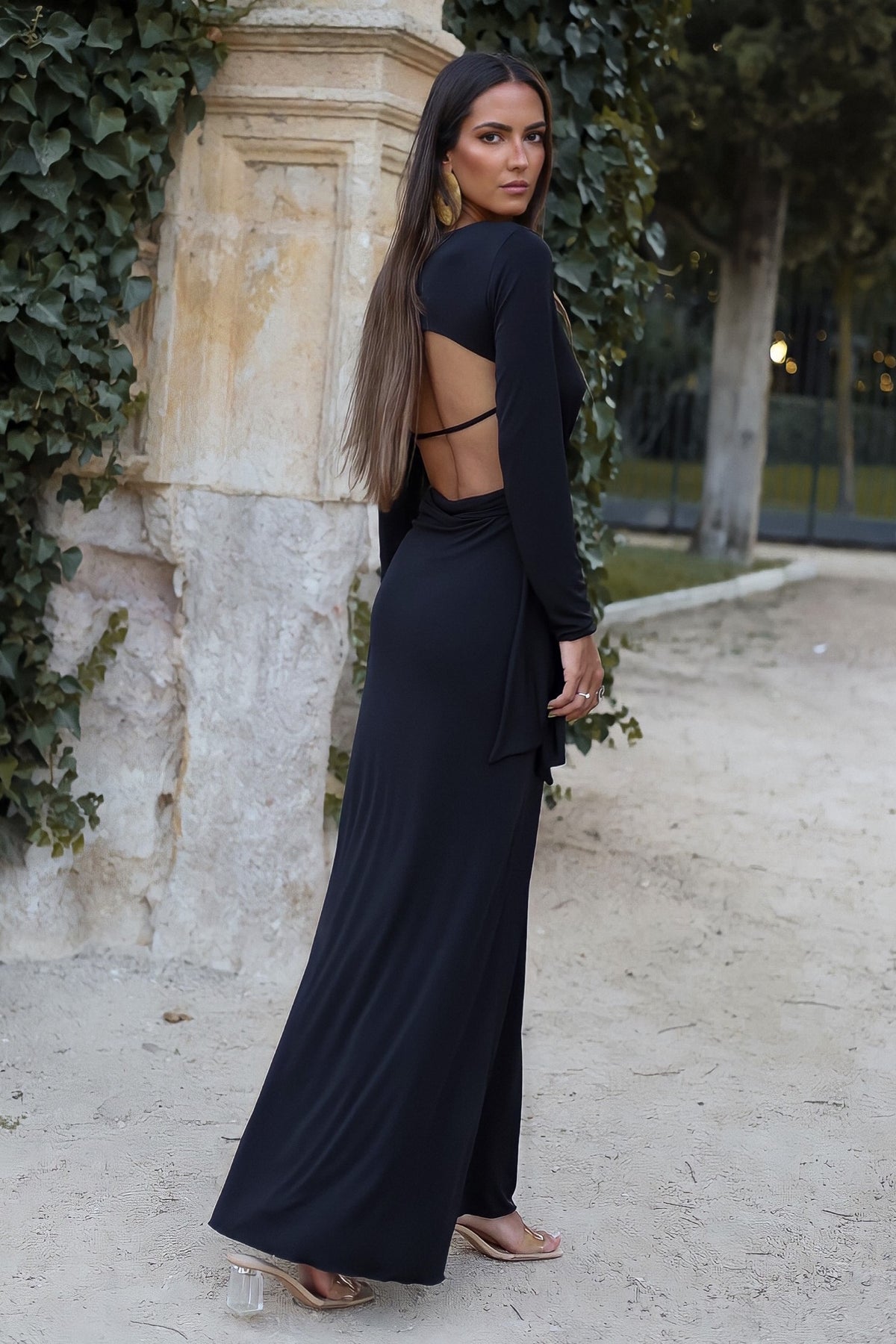 BLACK DRESS WITH BOW ON THE BELT