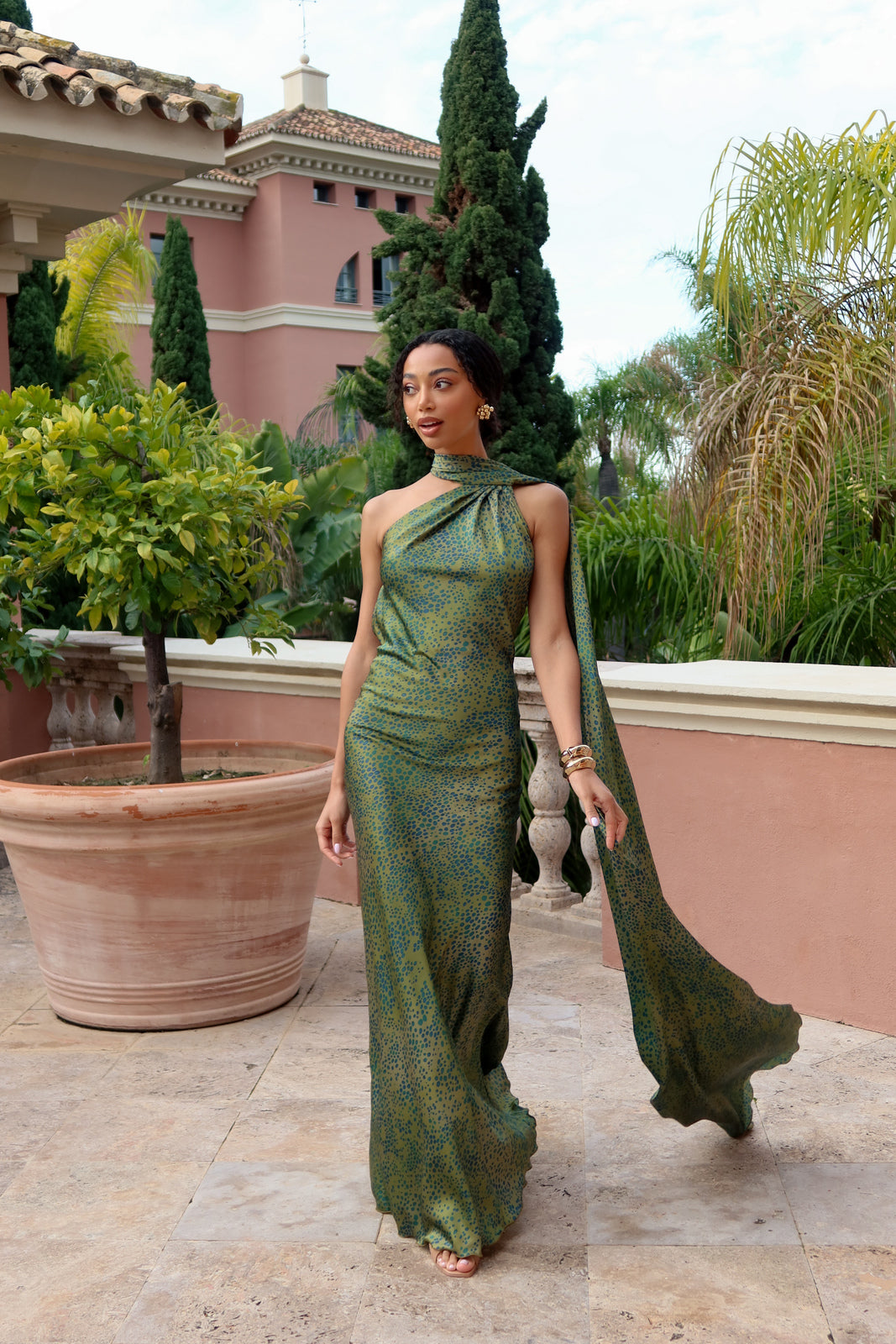 green dress with cape LONG DRESS PRINTED GREEN WITH CAPE