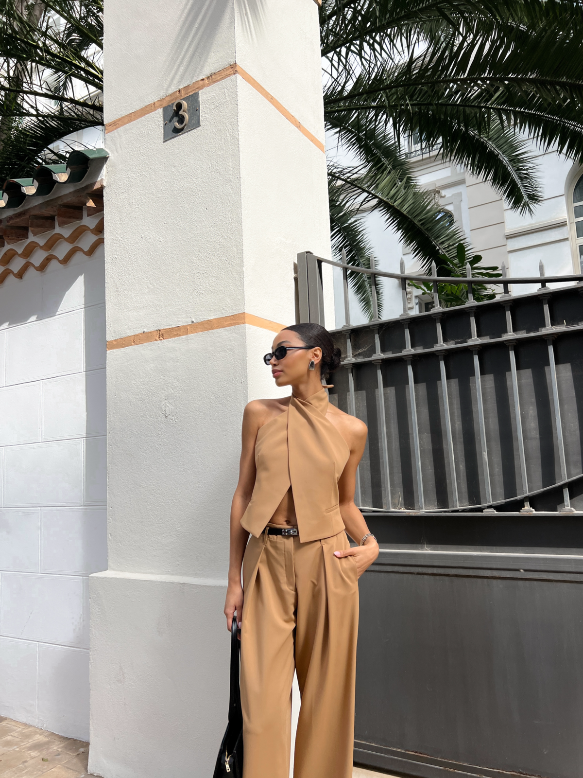 TOP HALTER DRAPEADO CAMEL