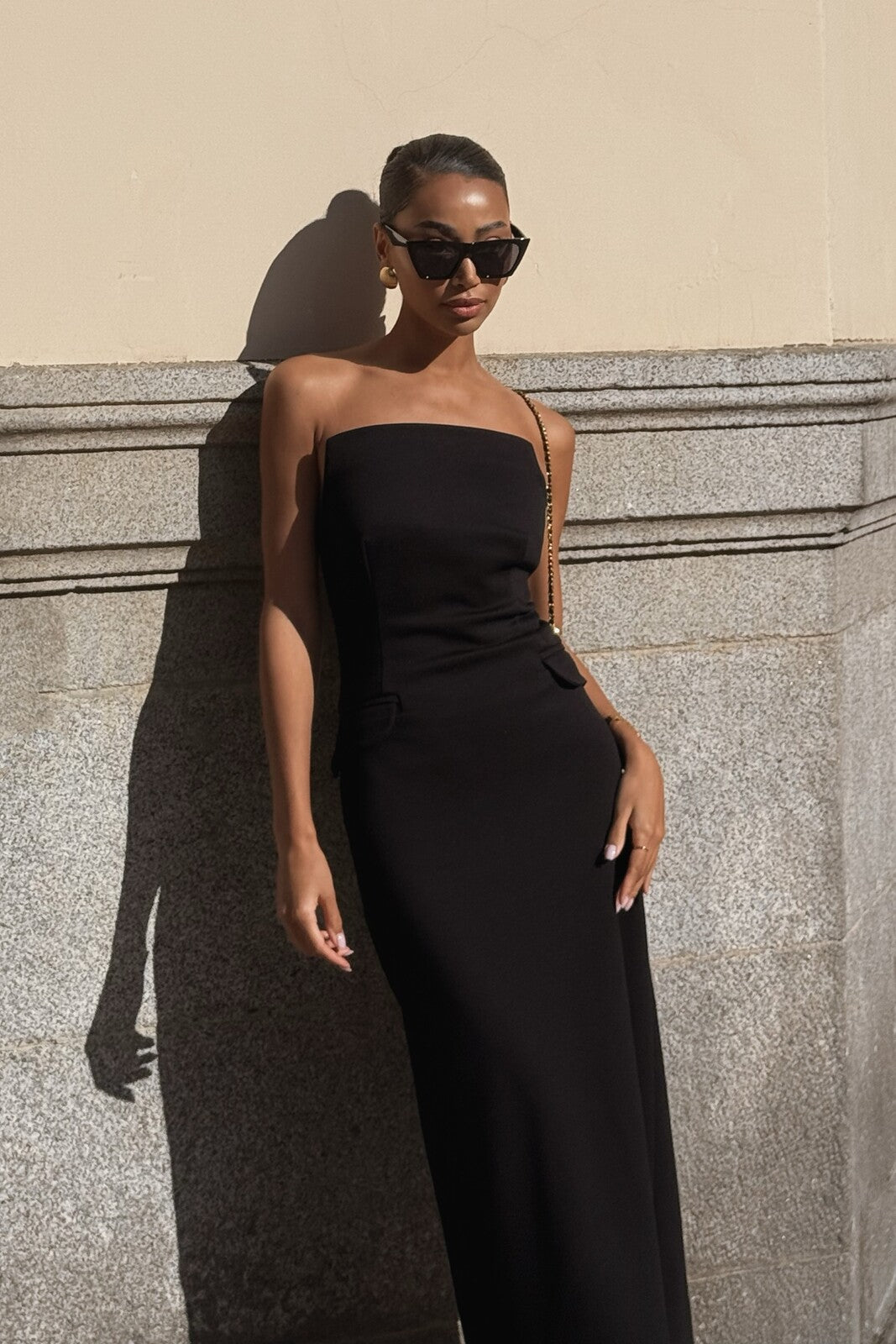 BLACK MIDI DRESS
