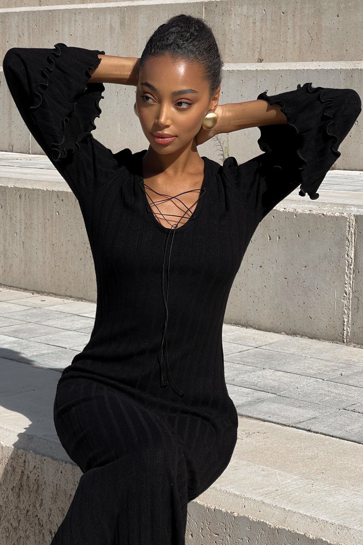 BLACK KNITTED DRESS