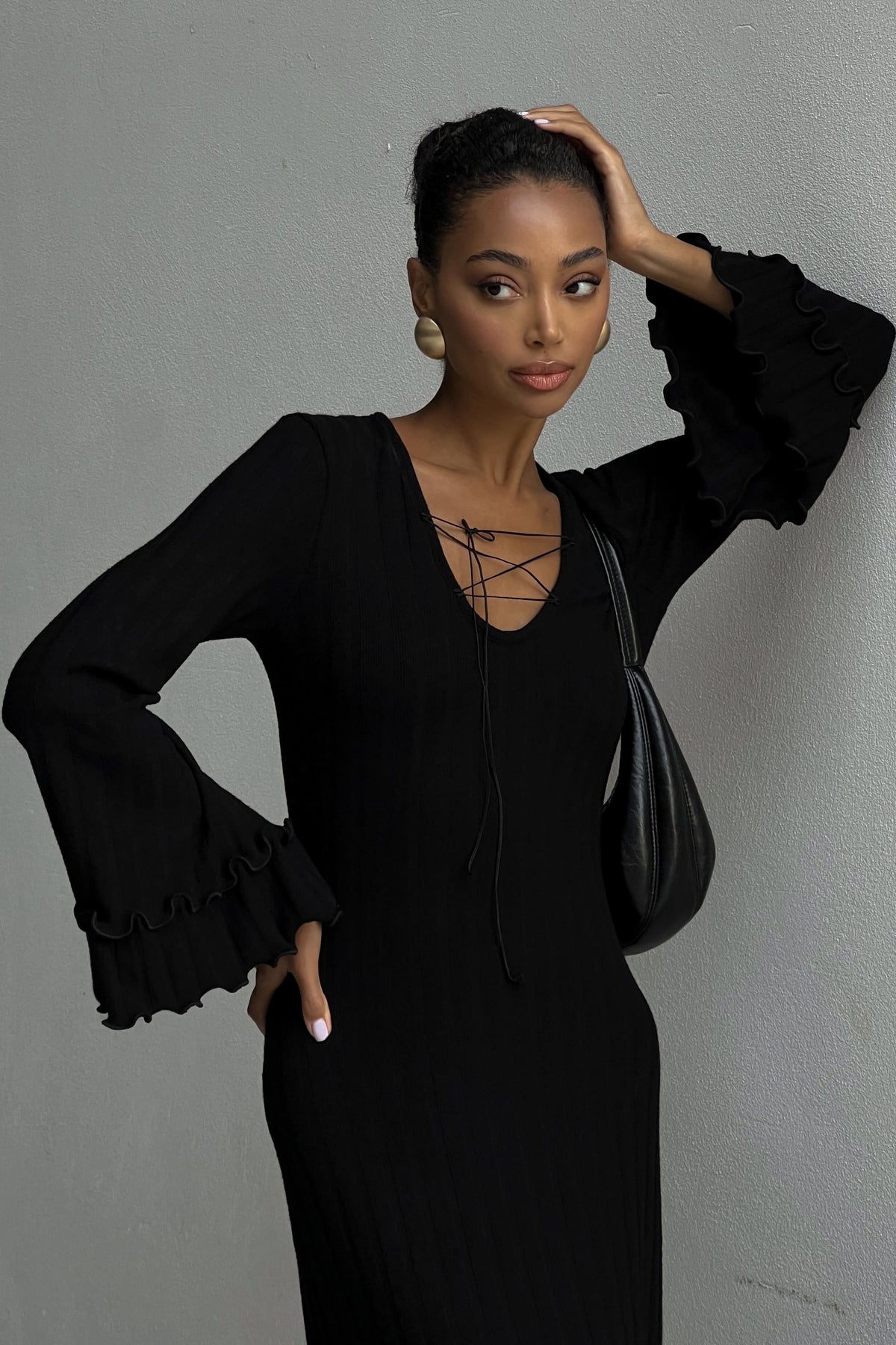 BLACK KNITTED DRESS