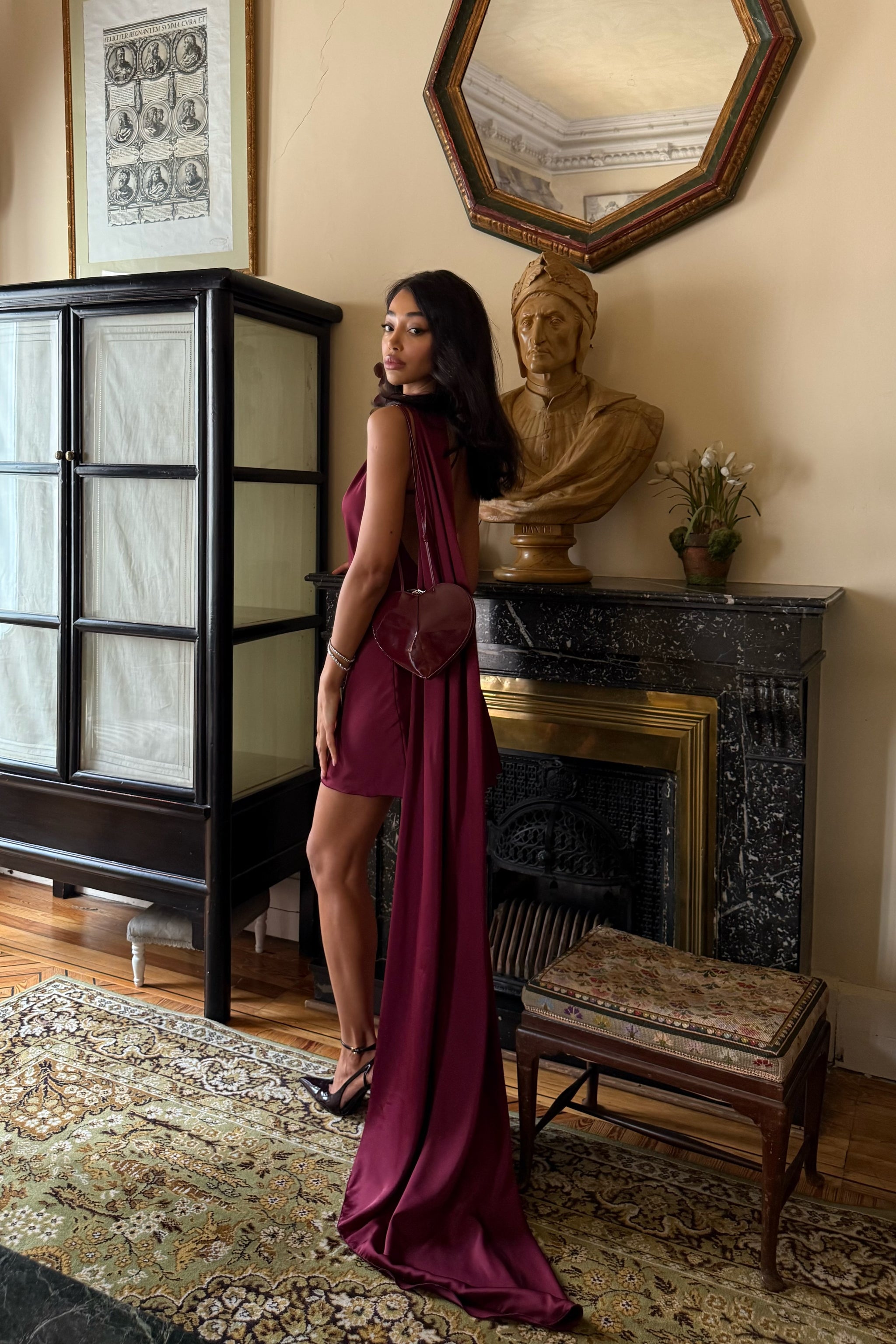 SHORT BORDEAUX DRESS WITH CAPE - KAO SHORT BORDEAUX DRESS WITH CAPE - KAO