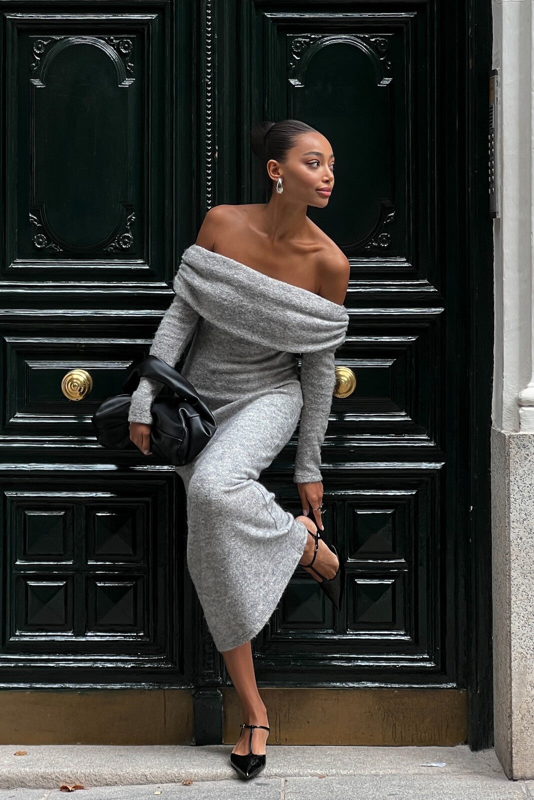 VESTIDO CINZA MALHA COM OMBROS DESCOBERTO