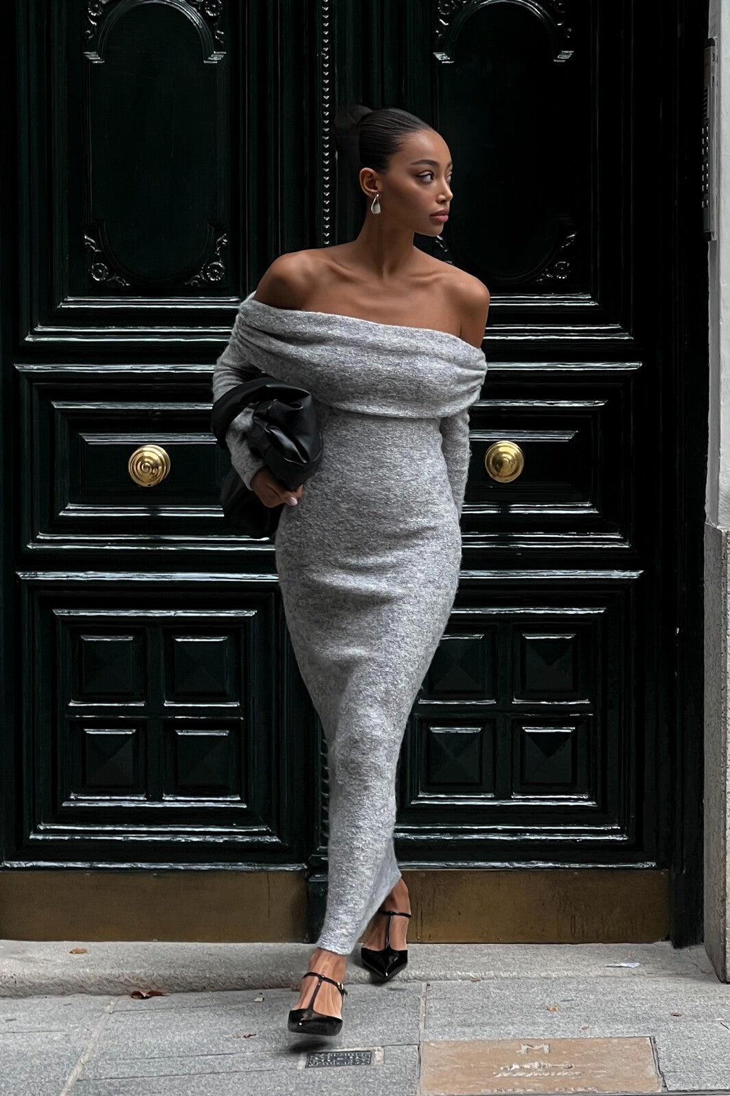 VESTIDO CINZA MALHA COM OMBROS DESCOBERTO