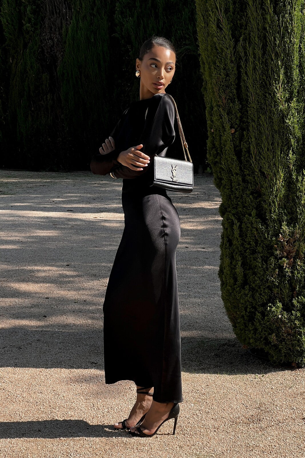 LONG BLACK BOAT NECK DRESS