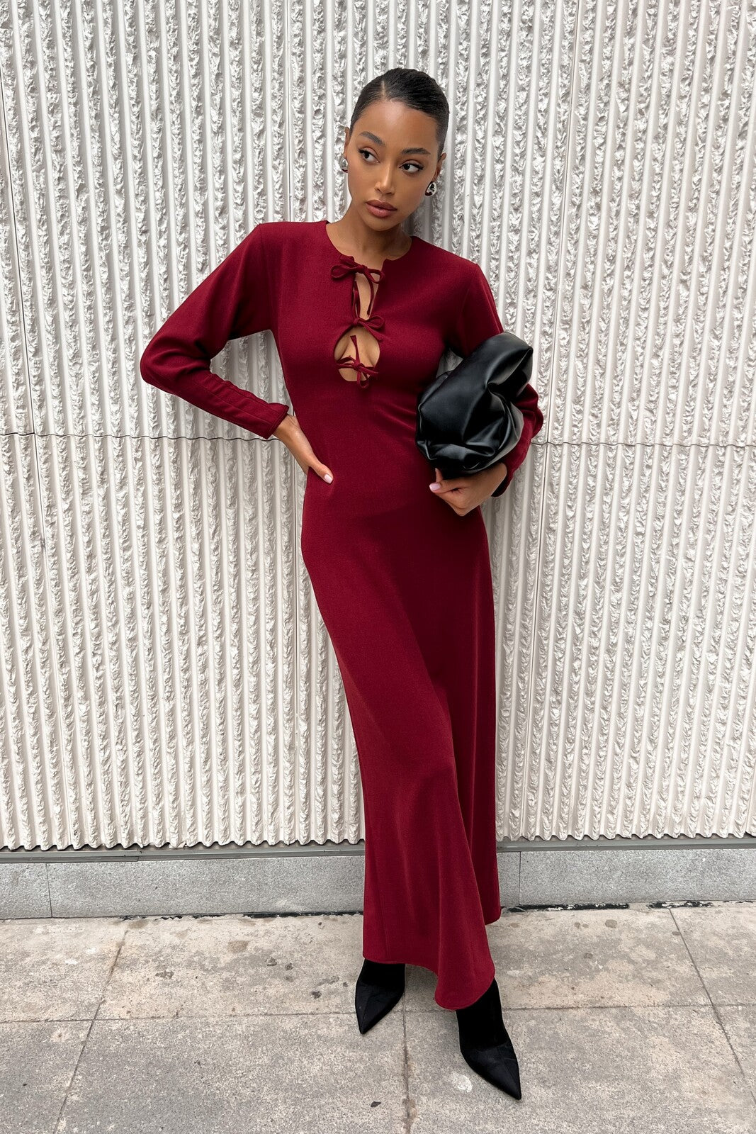 LONG BORDEAUX DRESS WITH BOW NECKLINE - KAO LONG BORDEAUX DRESS WITH BOW NECKLINE - KAO