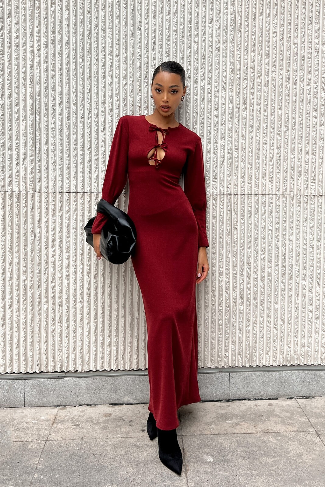 LONG BORDEAUX DRESS WITH BOW NECKLINE