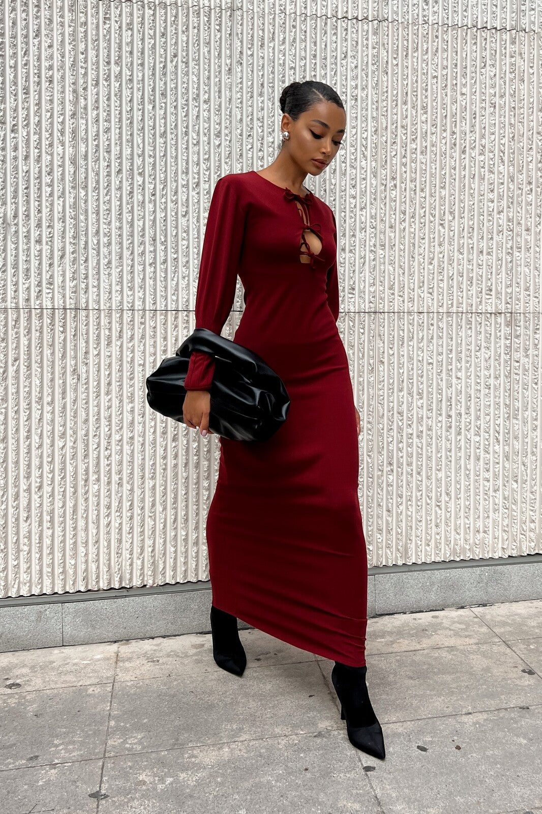 LONG BORDEAUX DRESS WITH BOW NECKLINE - KAO LONG BORDEAUX DRESS WITH BOW NECKLINE - KAO