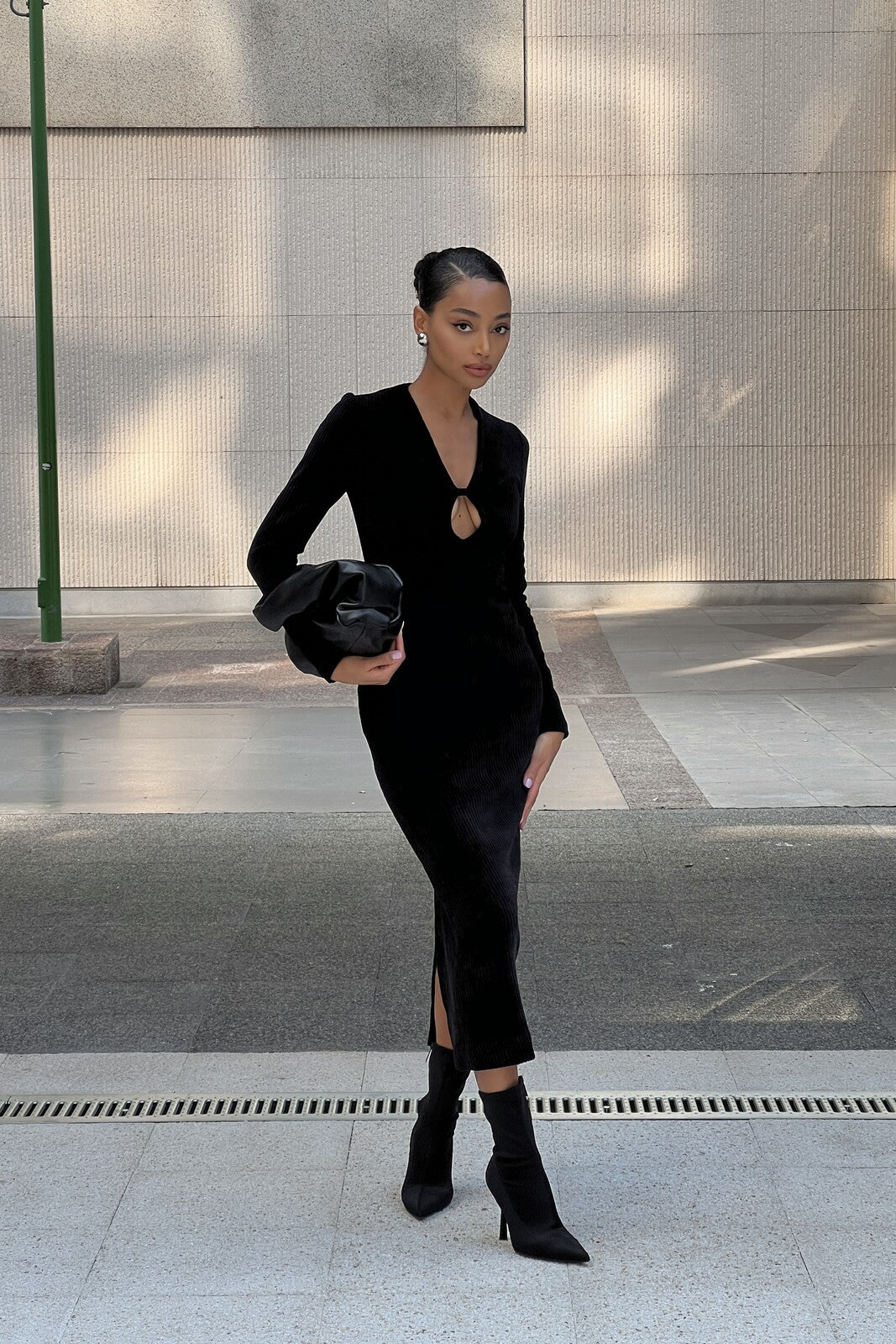 BLACK LONG SLEEVE KNIT DRESS