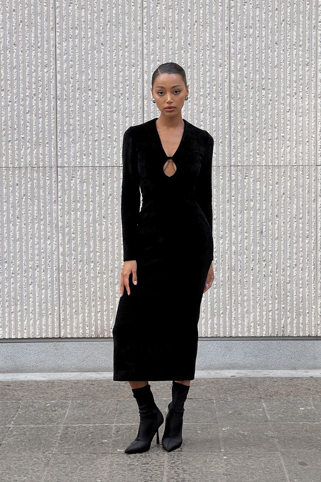 BLACK LONG SLEEVE KNIT DRESS BLACK LONG SLEEVE KNIT DRESS