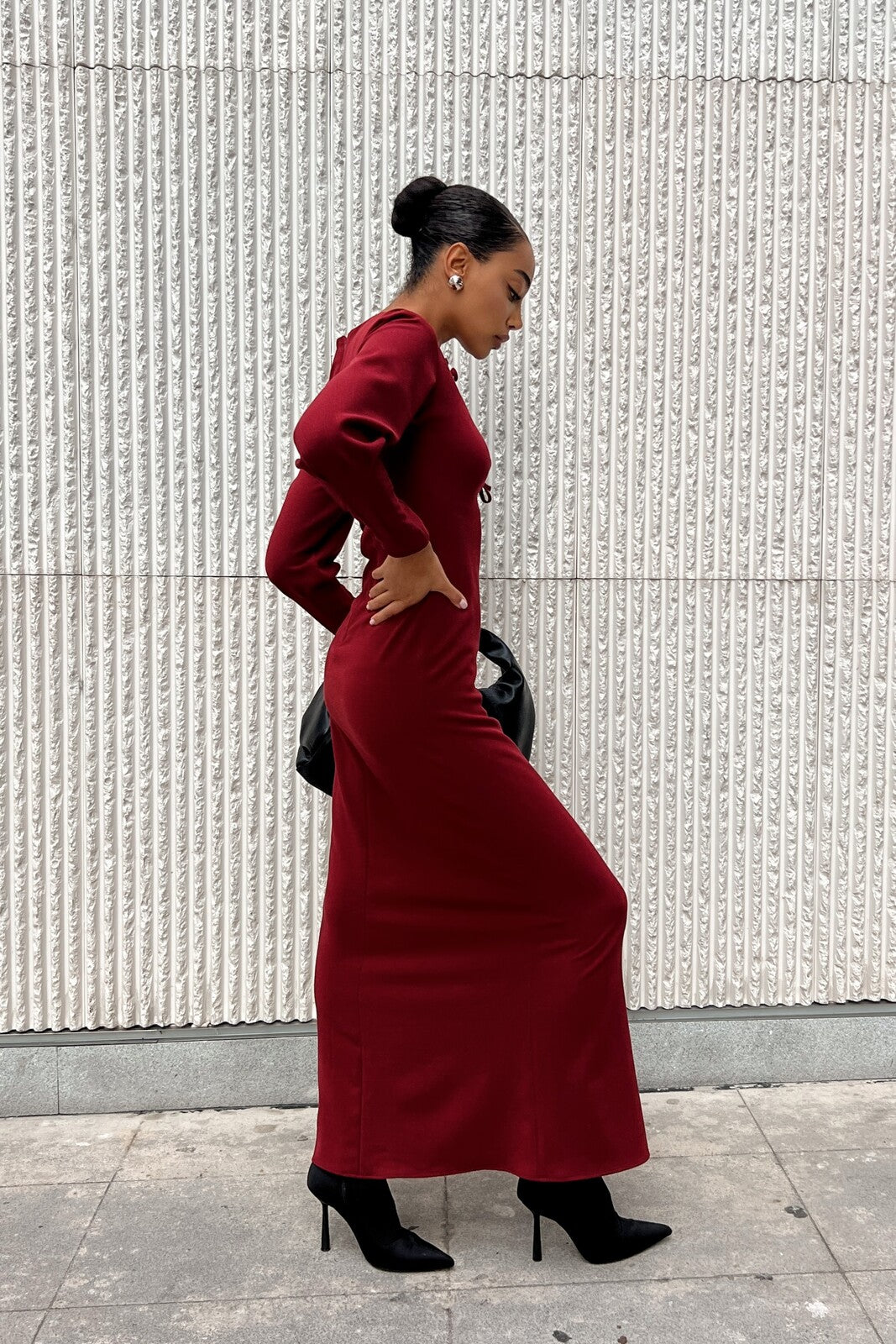 LONG BORDEAUX DRESS WITH BOW NECKLINE