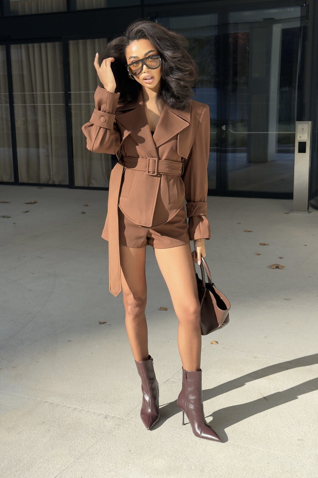 CHOCOLATE BROWN SHORT TRENCH COAT - KAO CHOCOLATE BROWN SHORT TRENCH COAT - KAO