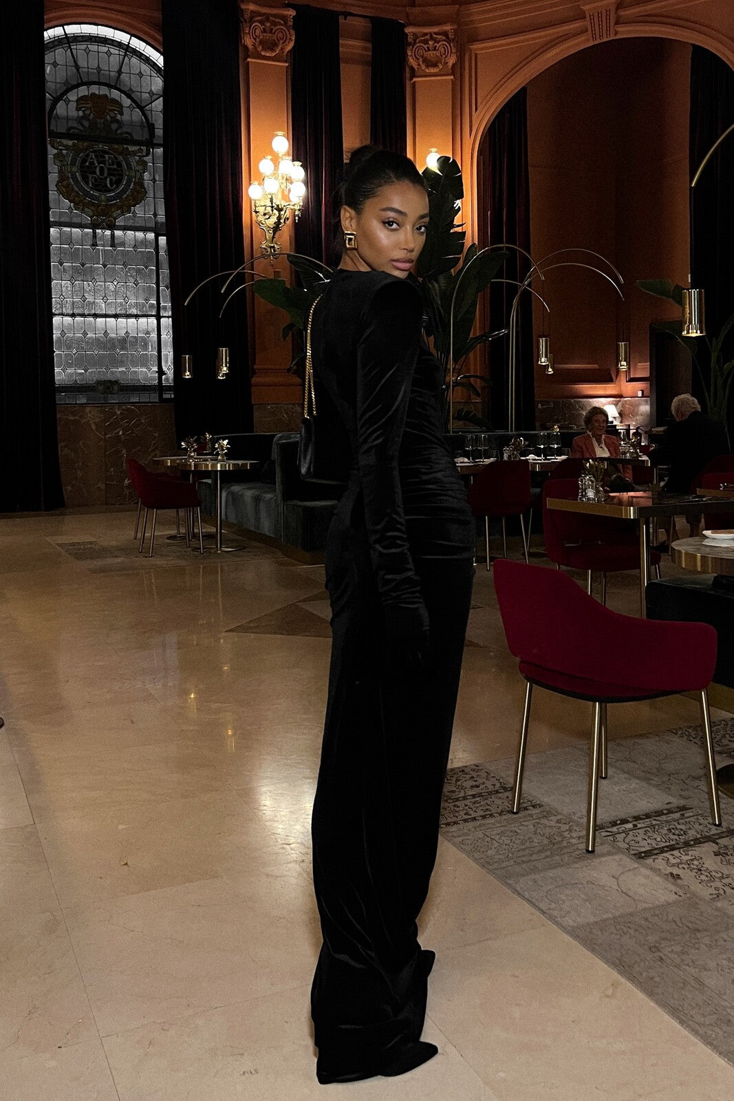 LONG BLACK VELVET DRESS WITH SHOULDER PADS